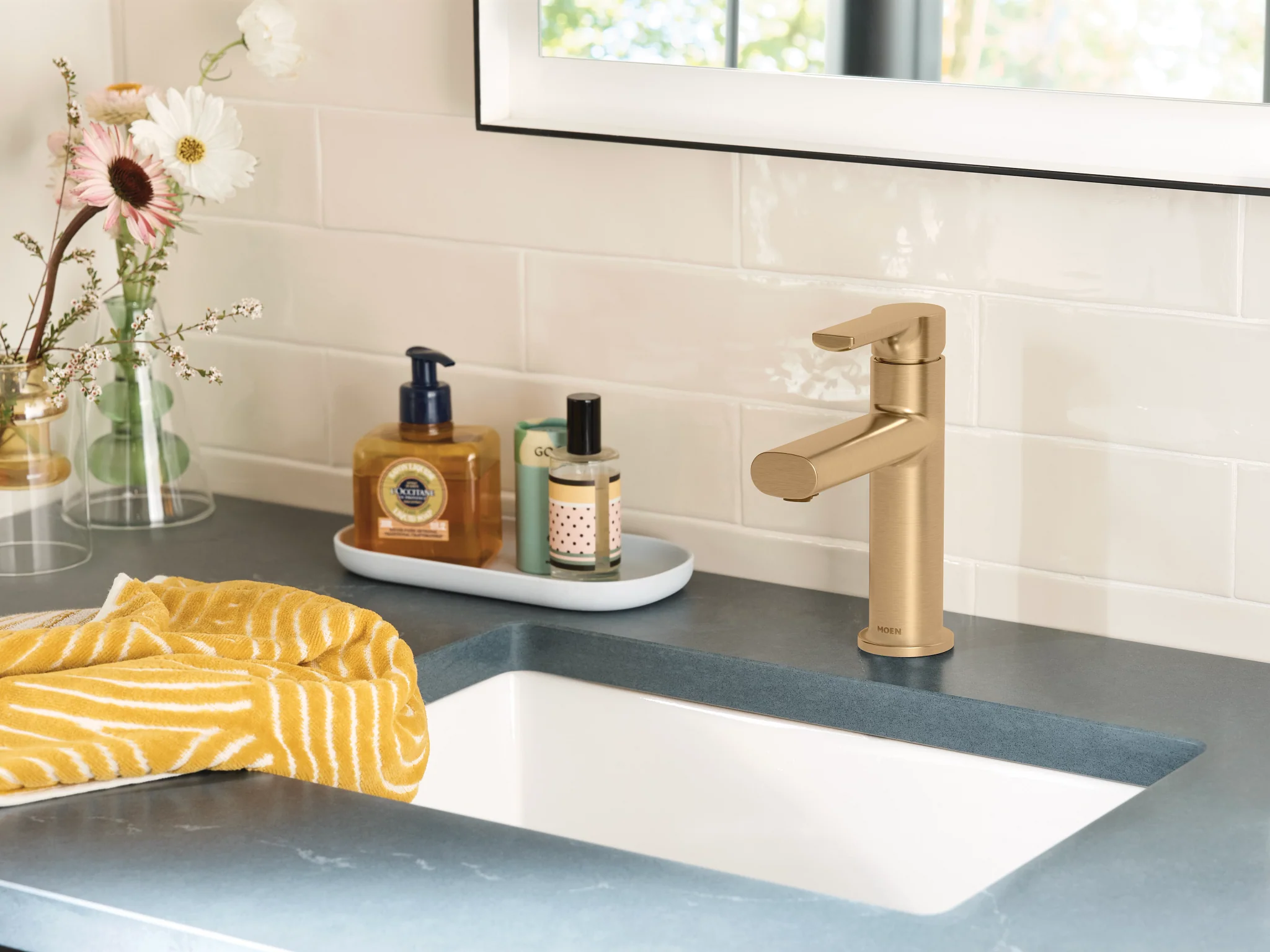385-Meena-One-handle-Bathroom-Sink-Faucet-7.webp Meena One-handle Bathroom Sink Faucet
