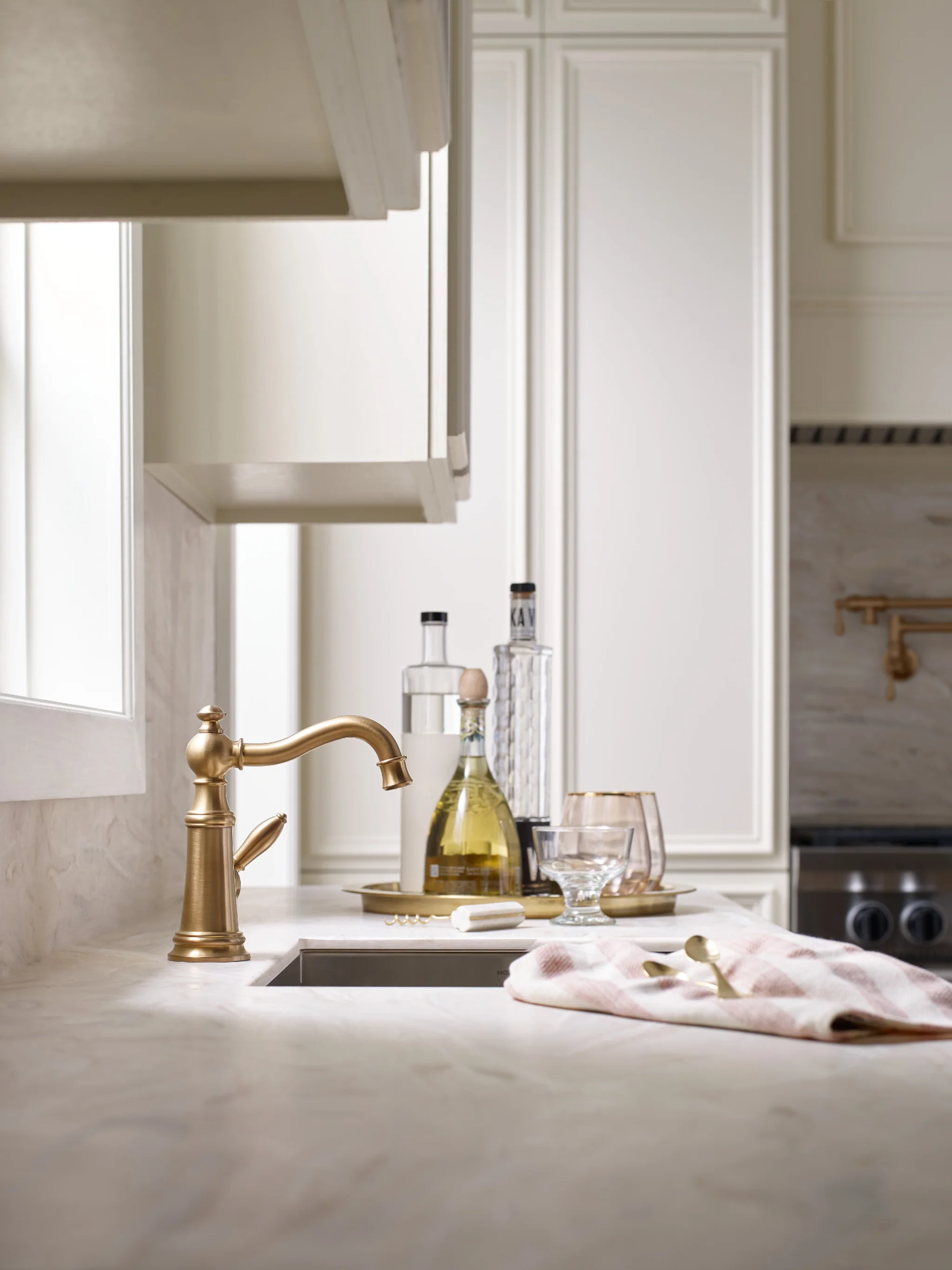 3877-Weymouth-One-Handle-High-Arc-Bar-Faucet-10.webp Weymouth One-Handle High Arc Bar Faucet