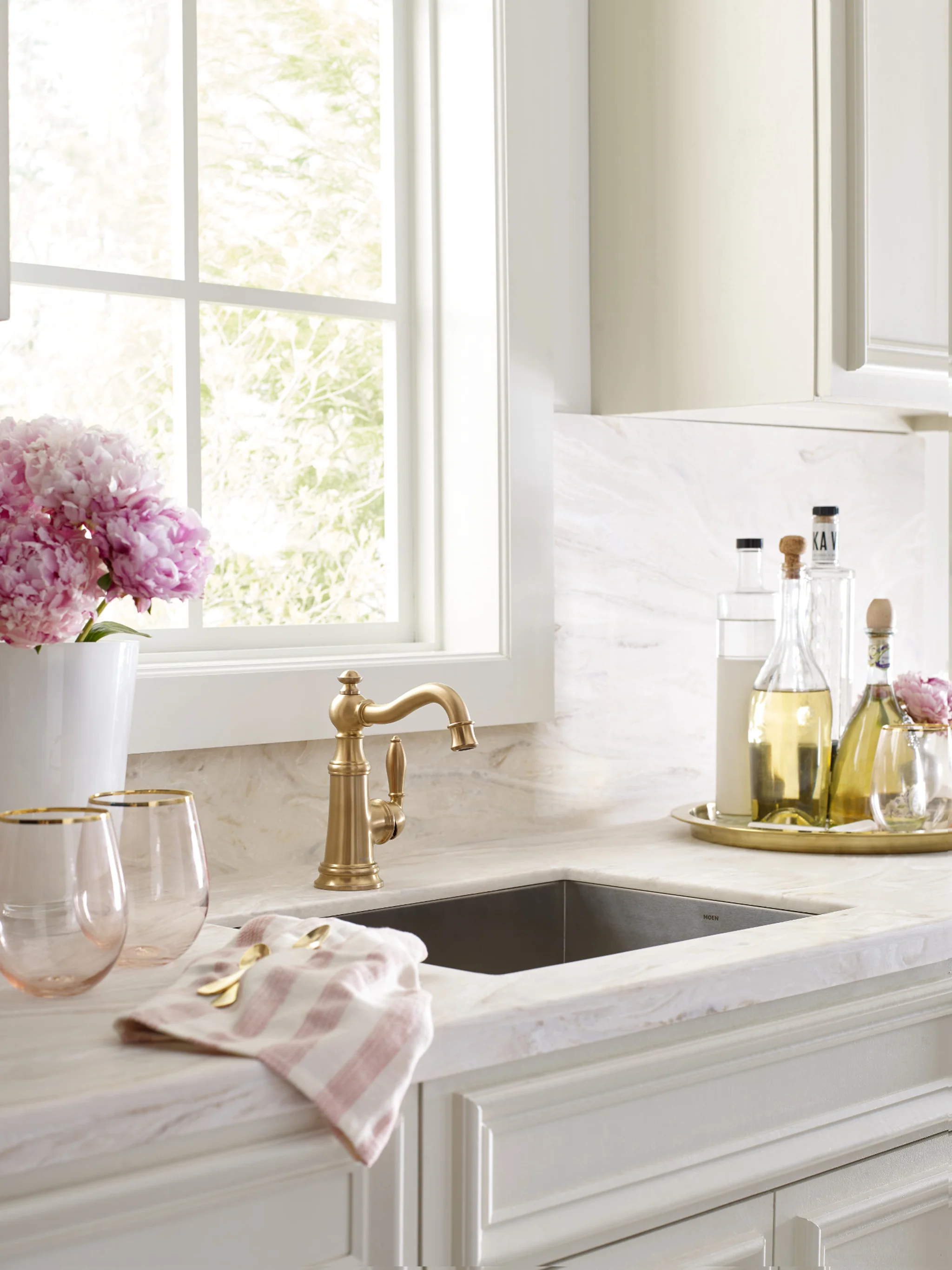 3877-Weymouth-One-Handle-High-Arc-Bar-Faucet-3.webp Weymouth One-Handle High Arc Bar Faucet