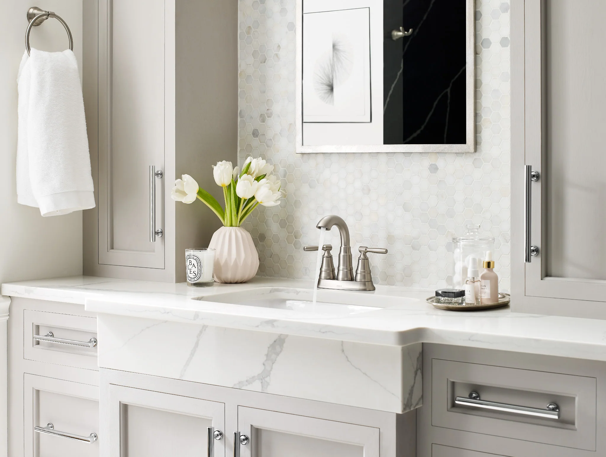 3984-Halle-Two-handle-Centerset-Bathroom-Sink-Faucet-3.webp Halle Two-handle Centerset Bathroom Sink Faucet