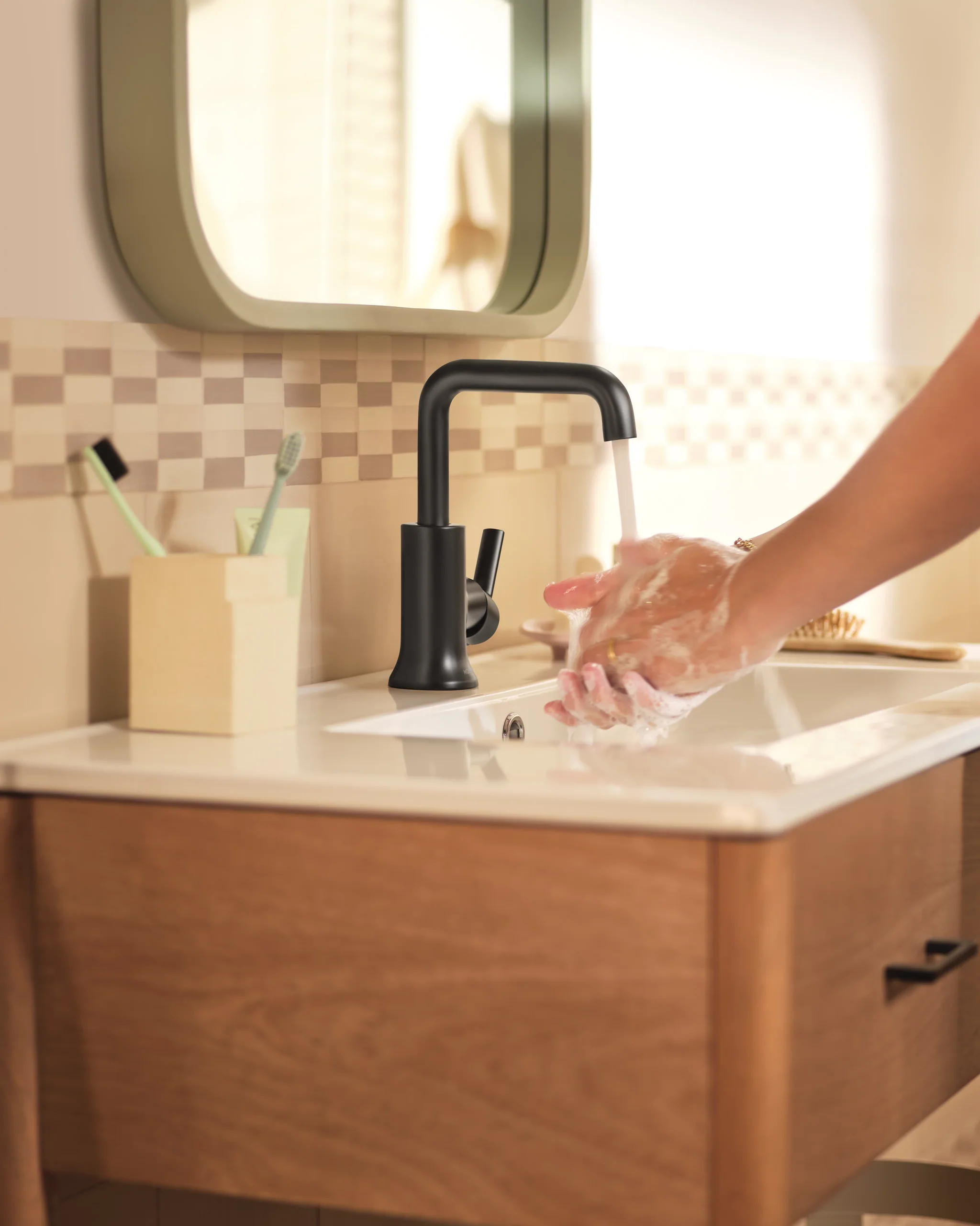 4008-Zyla-Chrome-one-handle-high-arc-bathroom-faucet-12.webp Zyla Chrome one-handle high arc bathroom faucet