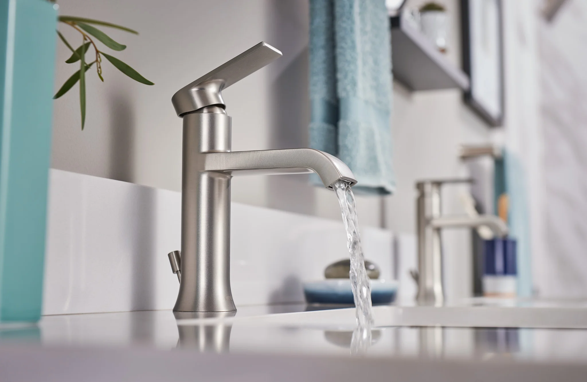4201-Genta-Chrome-one-handle-bathroom-faucet-2.webp Genta Chrome one-handle bathroom faucet
