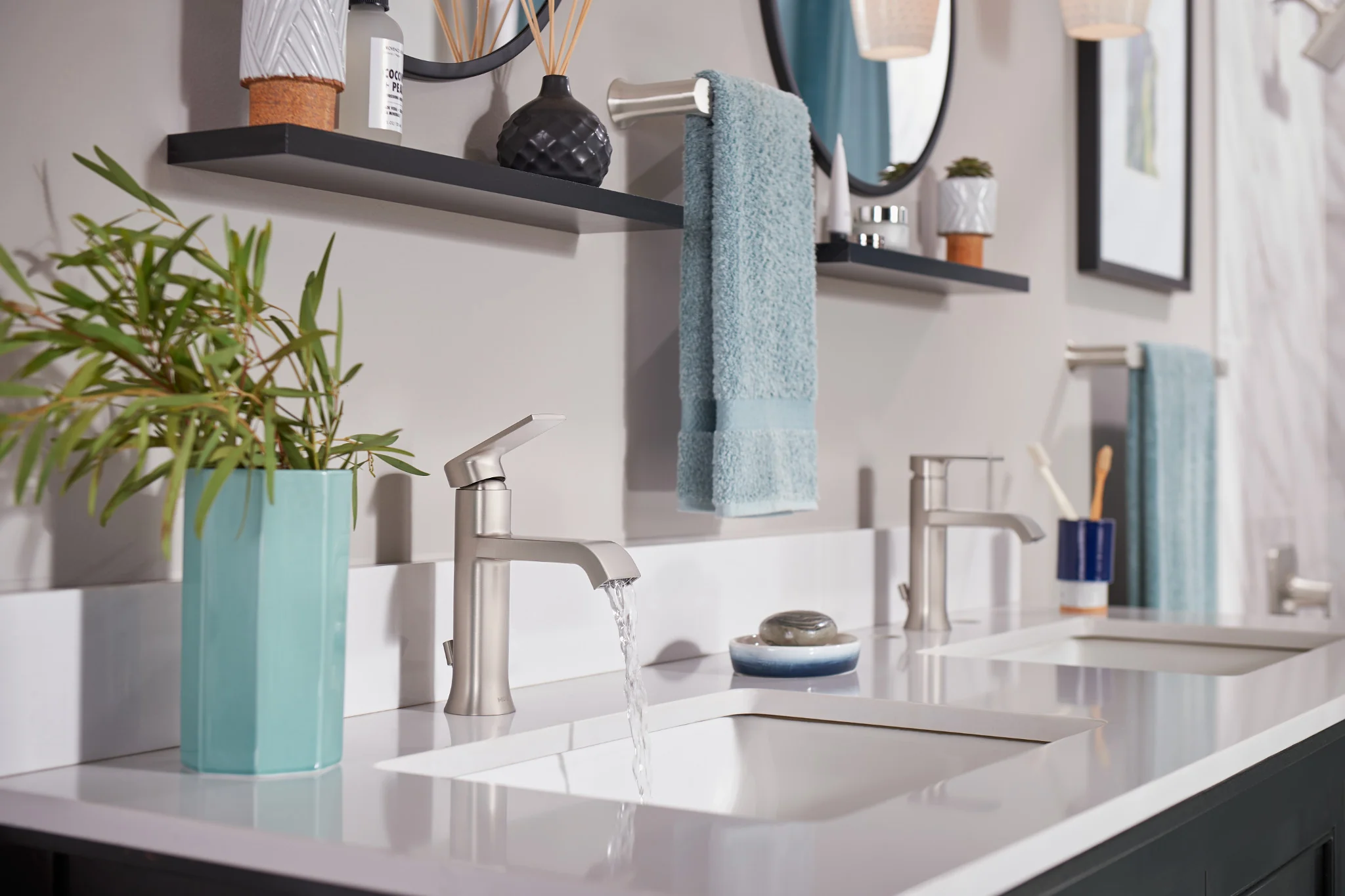 4201-Genta-Chrome-one-handle-bathroom-faucet-7.webp Genta Chrome one-handle bathroom faucet
