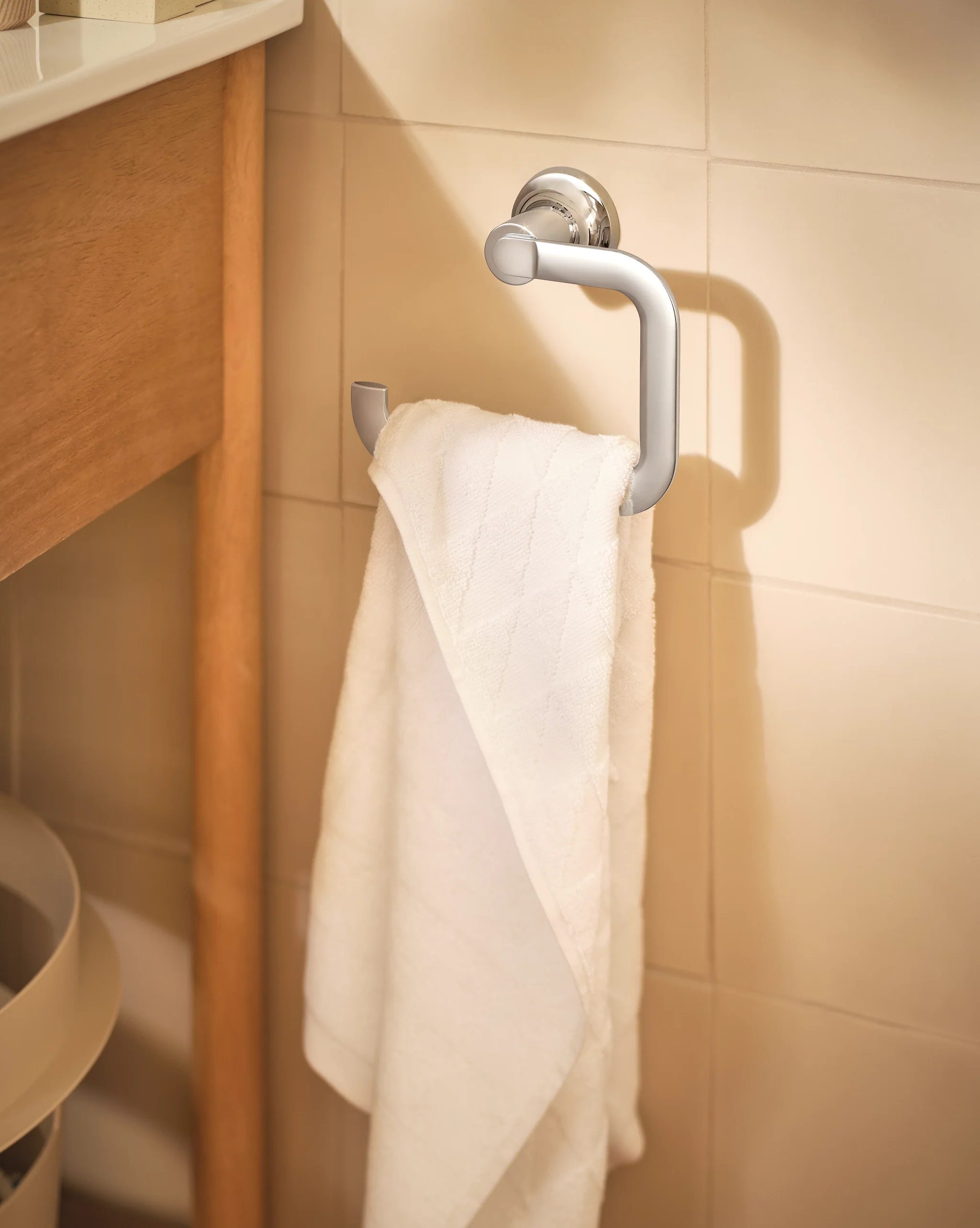 4328-Zyla-Chrome-towel-ring-4.webp Zyla Chrome towel ring