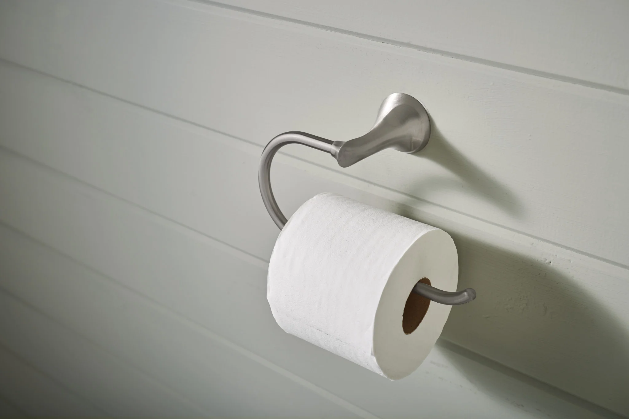 4460-Darcy-Chrome-European-Toilet-Paper-Holder-3.webp Darcy Chrome European Toilet Paper Holder