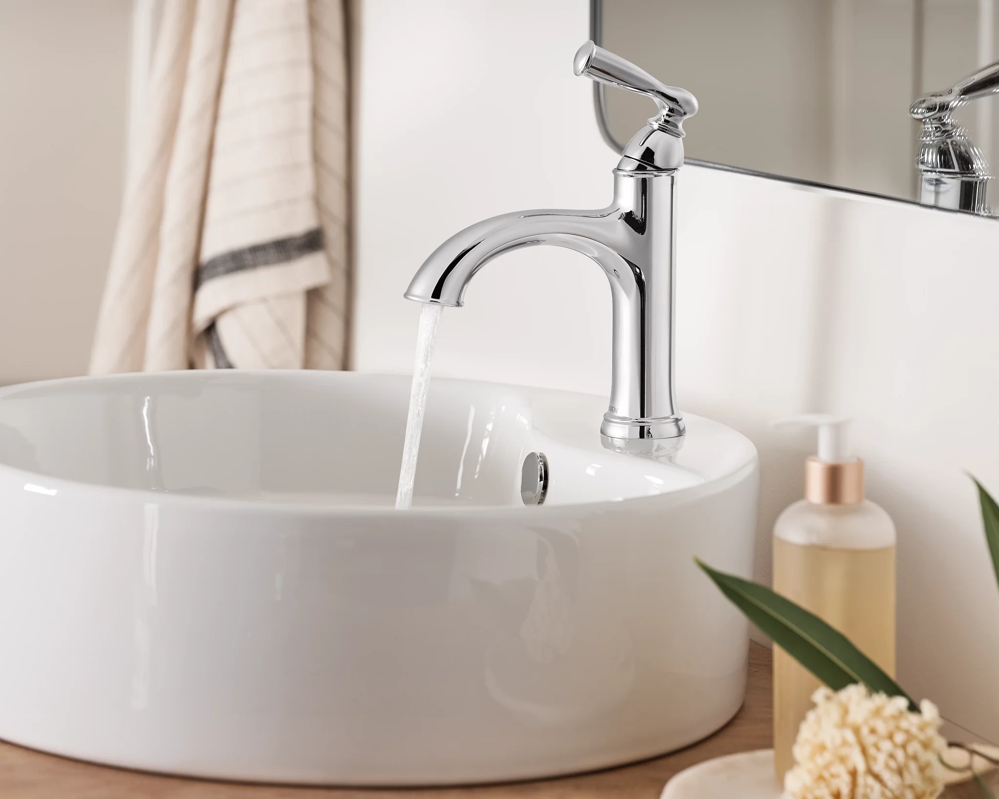 457-Banbury-One-handle-Bathroom-Sink-Faucet-9.webp Banbury One-handle Bathroom Sink Faucet