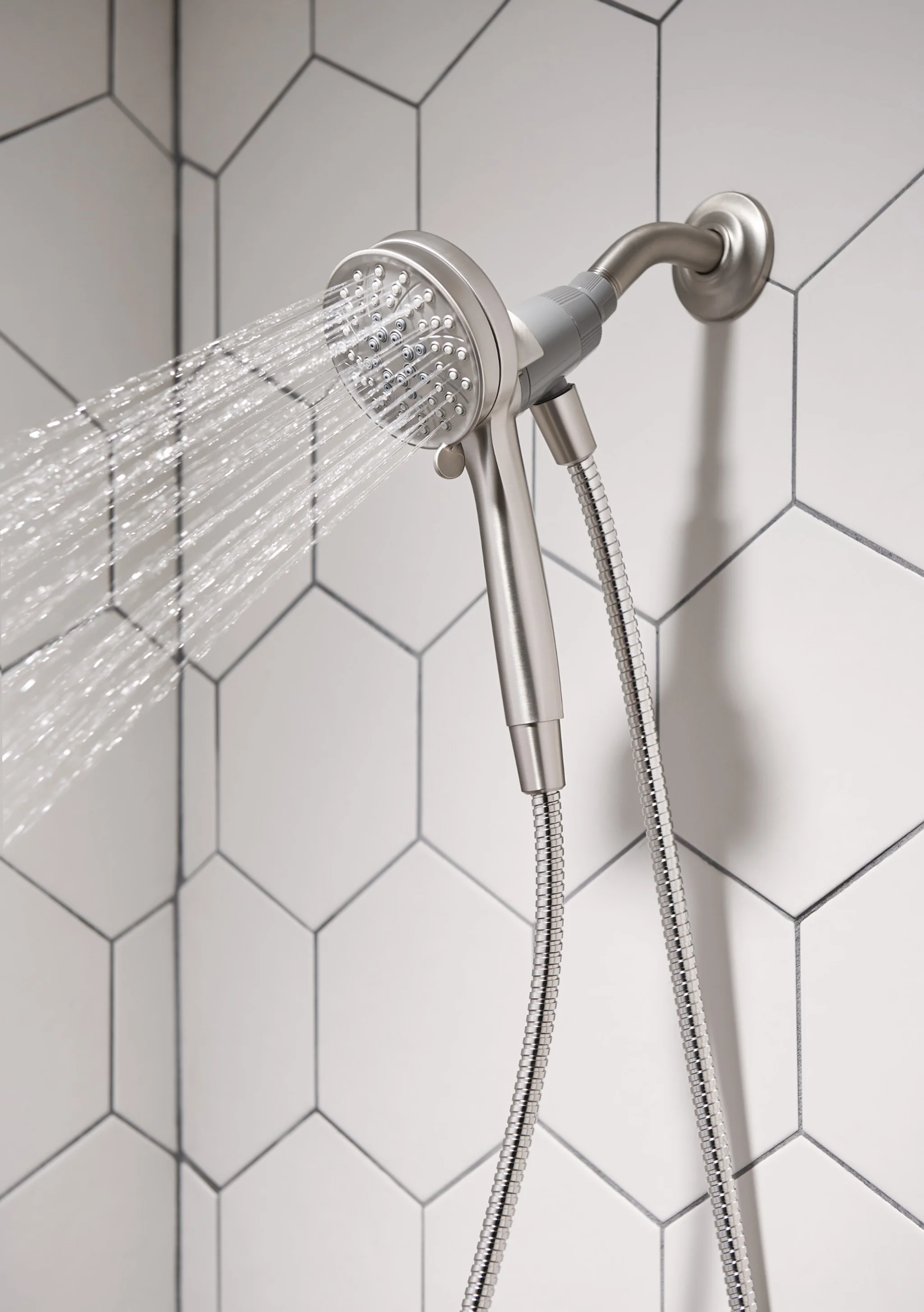 480-Attract-With-Magnetix-Handheld-Shower-5.webp Attract With Magnetix Handheld Shower