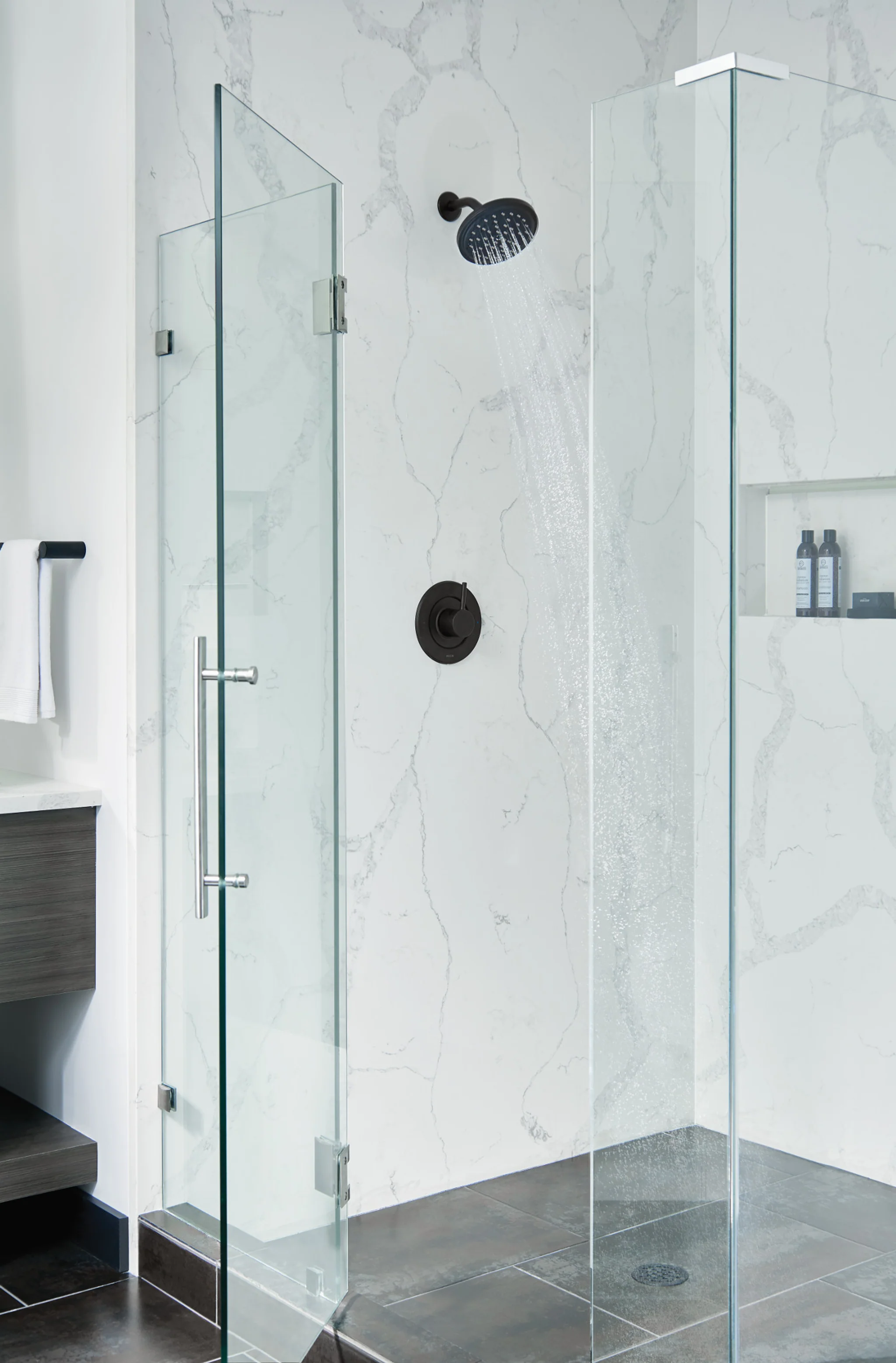 4919-Moen-One-Function-6-3-4-Diameter-Spray-Head-Eco-Performance-Rainshower-7.webp Moen One-Function 6 3/4" Diameter Spray Head Eco-Performance Rainshower