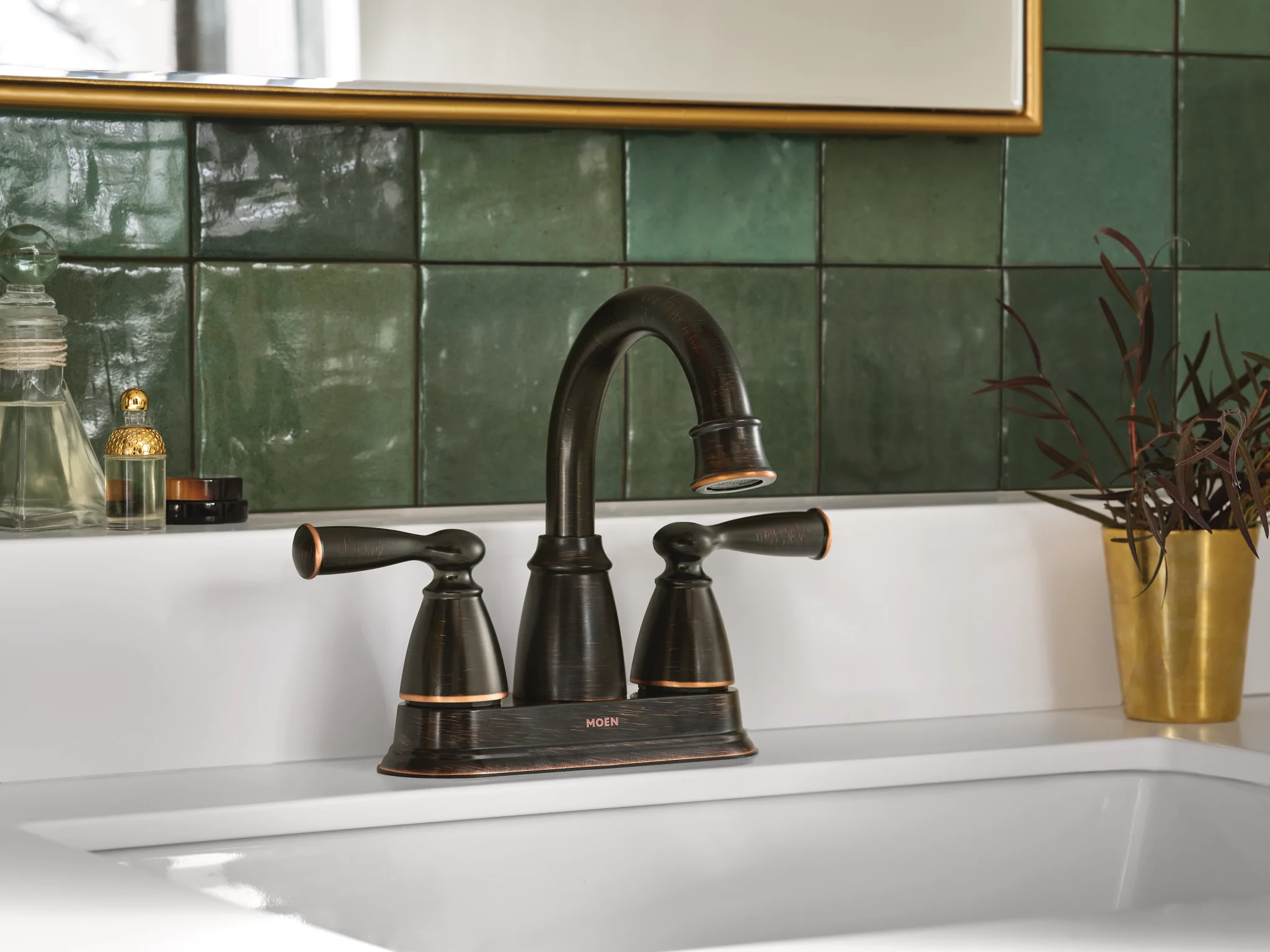 494-Banbury-Two-handle-Centerset-Bathroom-Sink-Faucet-21.webp Banbury Two-handle Centerset Bathroom Sink Faucet