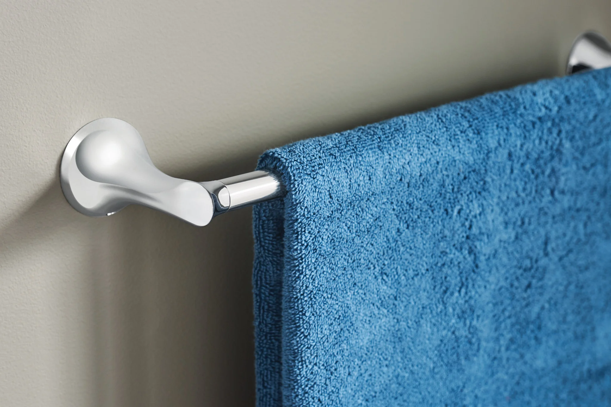 4963-Darcy-Chrome-24-Towel-Bar-17.webp Darcy Chrome 24" Towel Bar