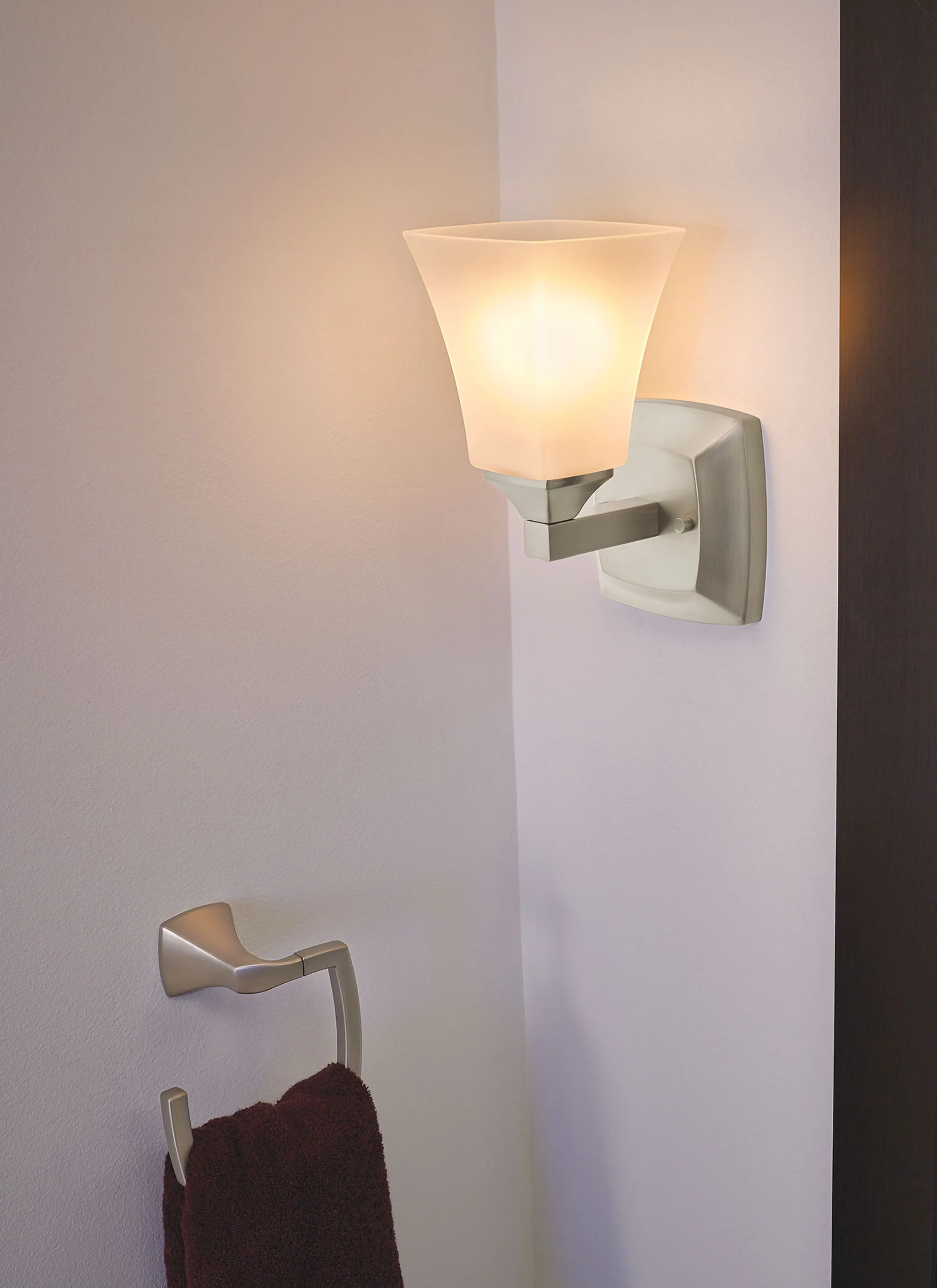 5083-Voss-Bath-Light-21.webp Voss Bath Light