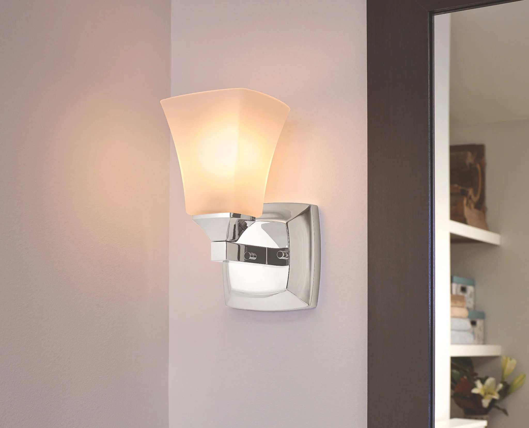 5083-Voss-Bath-Light-5.webp Voss Bath Light