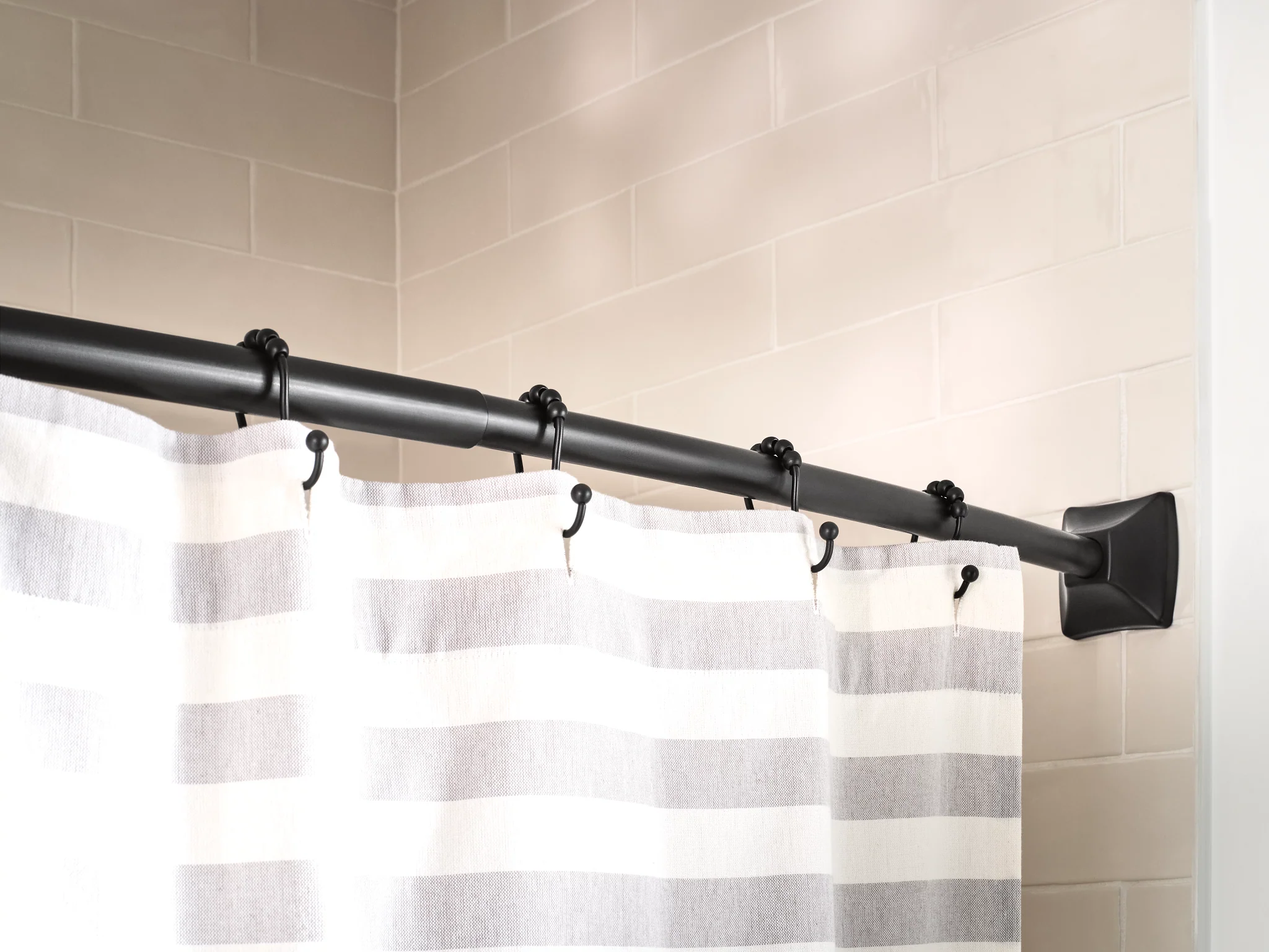 510-Moen-Chrome-Shower-Curtain-Rings-27.webp Moen Chrome Shower Curtain Rings