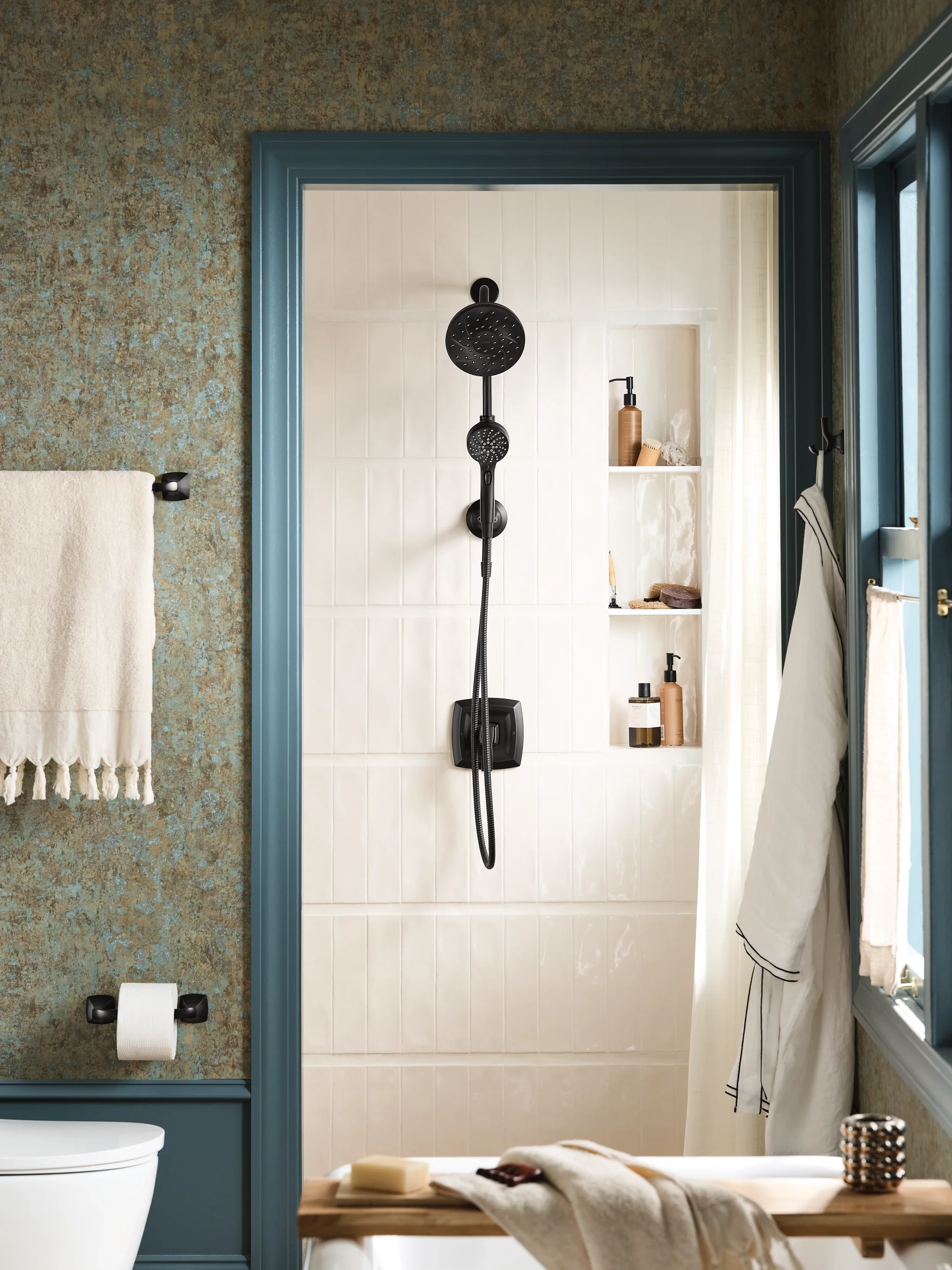 518-Engage-Six-Function-5-1-2-Diameter-Showerhead-with-Handshower-20.webp Engage Six-Function 5 1/2" Diameter Showerhead with Handshower