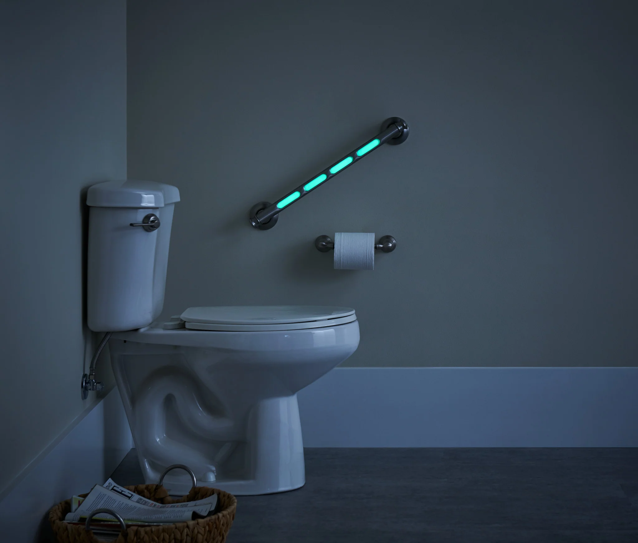 5437-Banbury-18-Glow-in-the-Dark-Grab-Bar-Spot-ResistTM-Brushed-Nickel-3.webp Banbury® 18" Glow-in-the-Dark Grab Bar Spot Resist™ Brushed Nickel