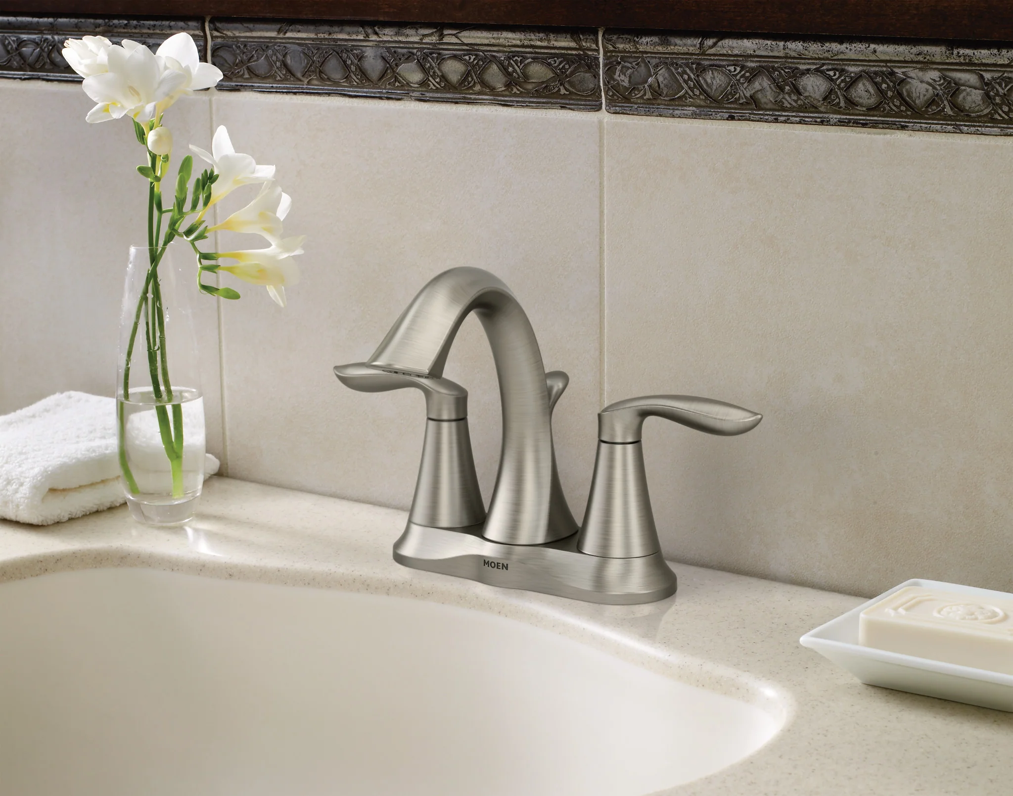548-Eva-Two-handle-Centerset-Bathroom-Sink-Faucet-3.webp Eva Two-handle Centerset Bathroom Sink Faucet