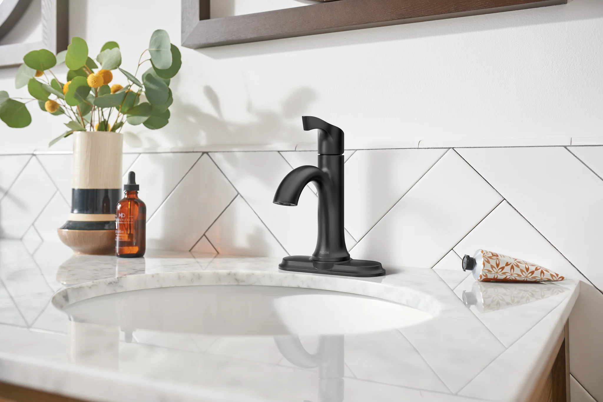 5615-KorekTM-Single-handle-Centerset-Bathroom-Sink-Faucet-4.webp Korek™ Single-handle Centerset Bathroom Sink Faucet