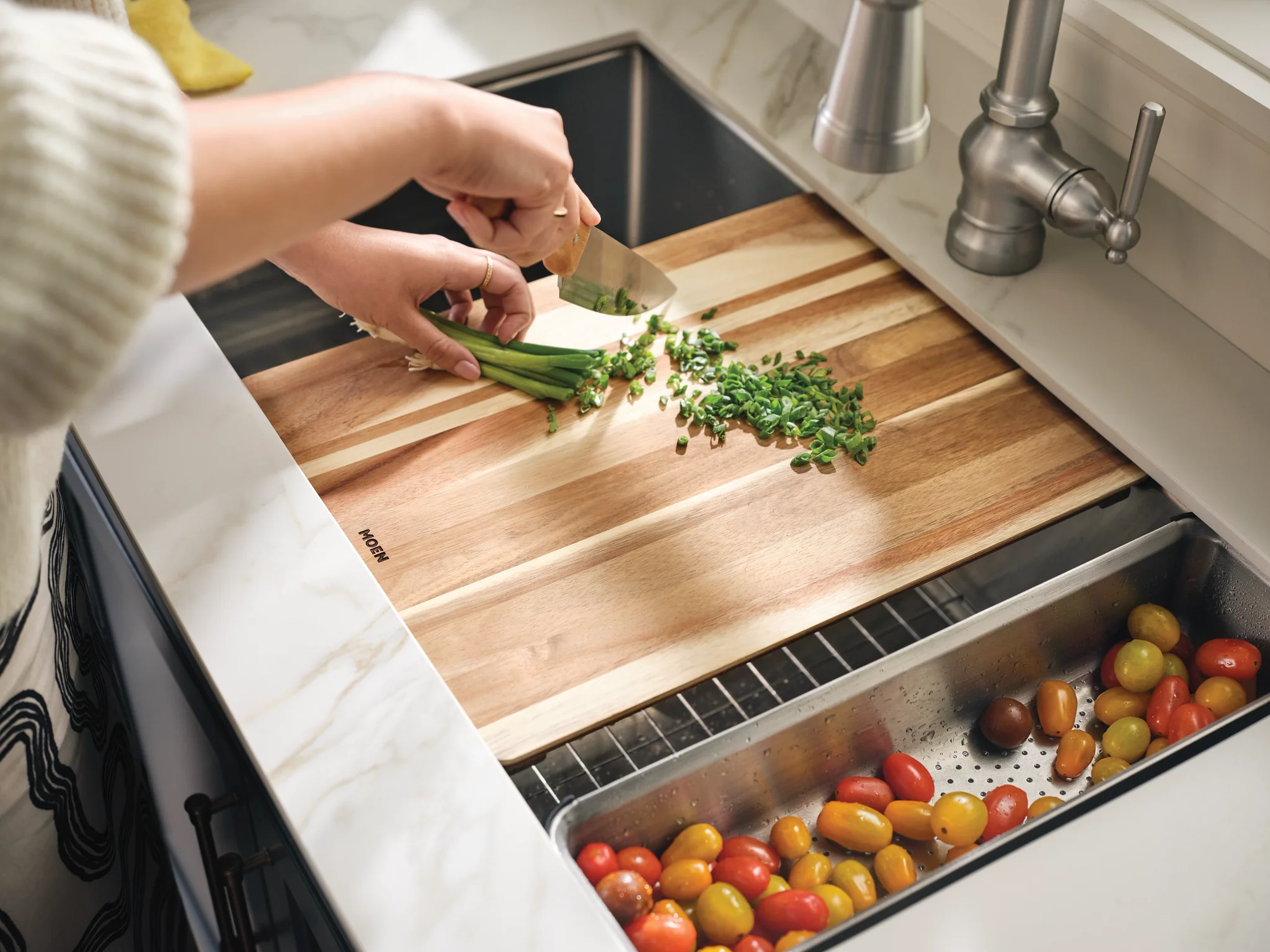 5868-Luxe-ChefTM-27-Workstation-System-Stainless-Steel-Undermount-Single-Bowl-Sink-6.webp Luxe Chef™ 27” Workstation System Stainless Steel Undermount Single Bowl Sink