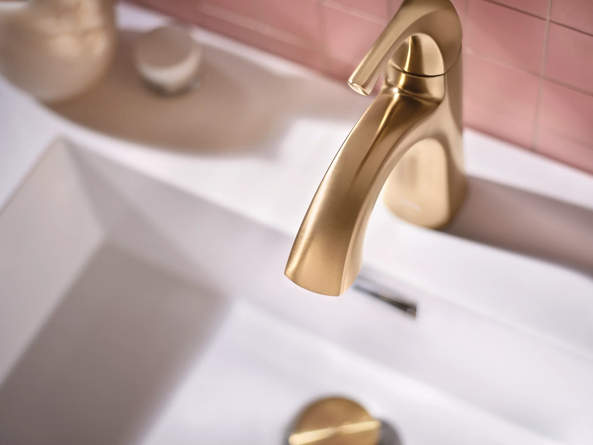 588-Lindor-One-handle-Bathroom-Sink-Faucet-10.webp Lindor One-handle Bathroom Sink Faucet