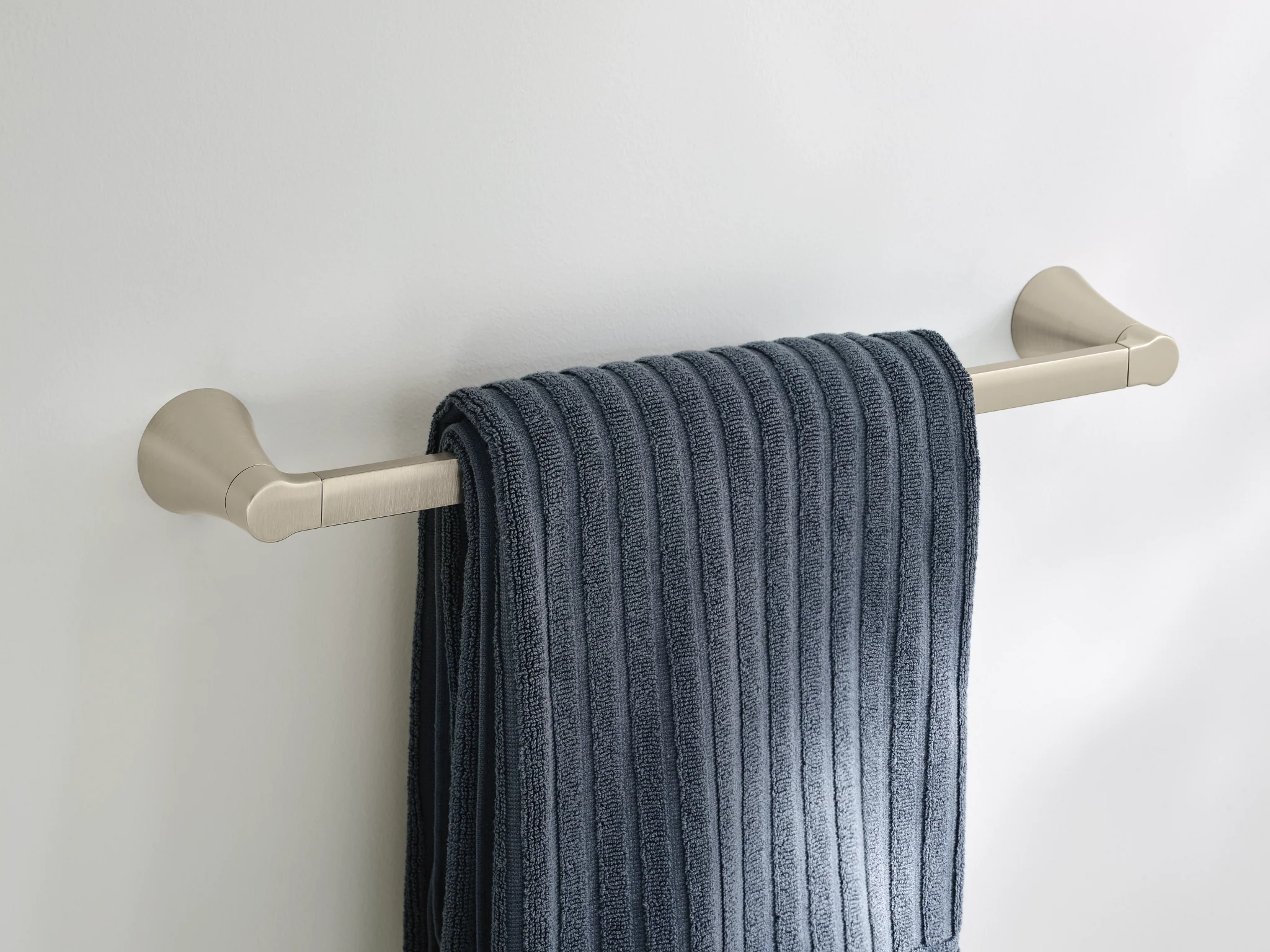 6048-Jase-Chrome-towel-bar-20.webp Jase Chrome towel bar