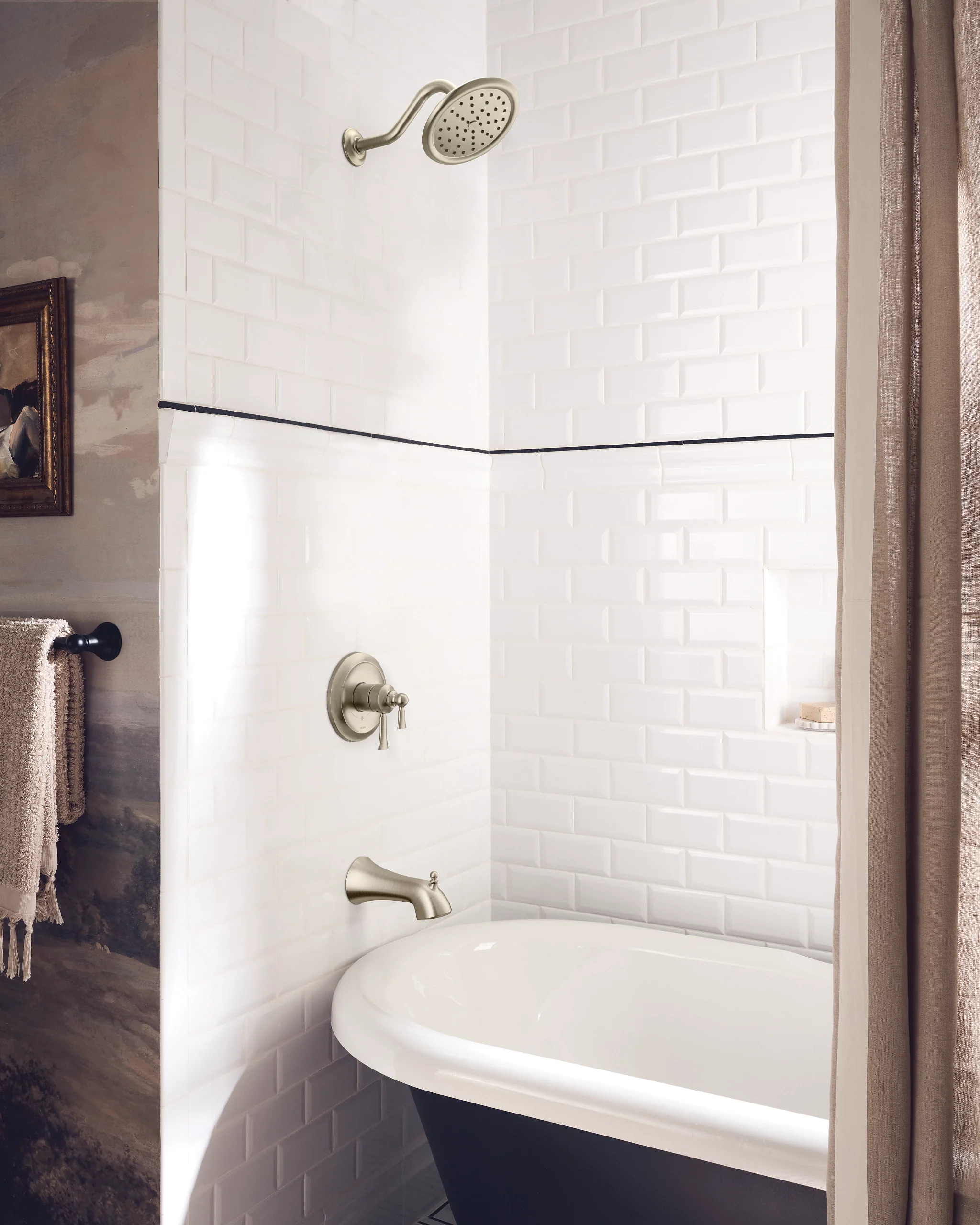 6068-Wynford-M-CORE-4-Series-Tub-and-Shower-Trim-2.webp Wynford M-CORE 4-Series Tub and Shower Trim