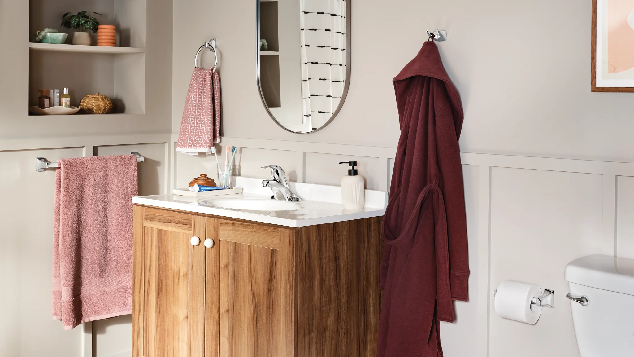 6302-Adler-Chrome-18-towel-bar-6.webp Adler Chrome 18" towel bar