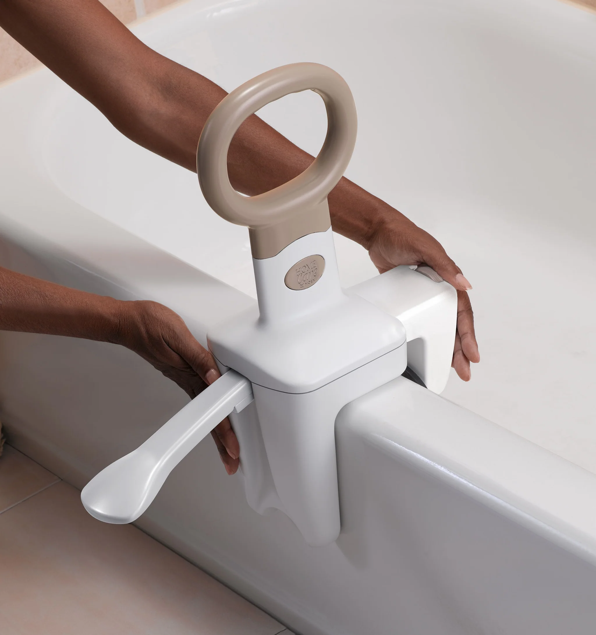 6383-Moen-Home-Care-Glacier-Tub-Grip-4.webp Moen Home Care Glacier Tub Grip
