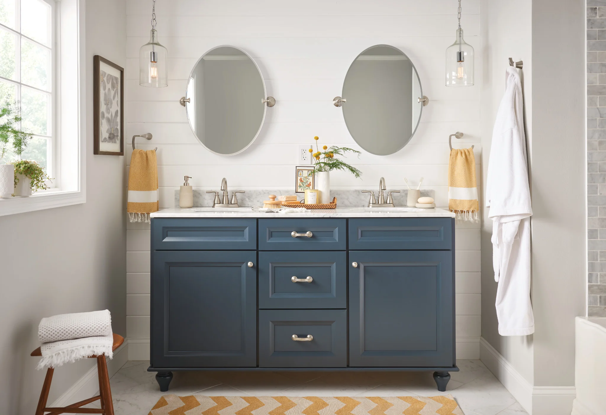 650-Hilliard-Two-handle-Centerset-Bathroom-Sink-Faucet-3.webp Hilliard Two-handle Centerset Bathroom Sink Faucet