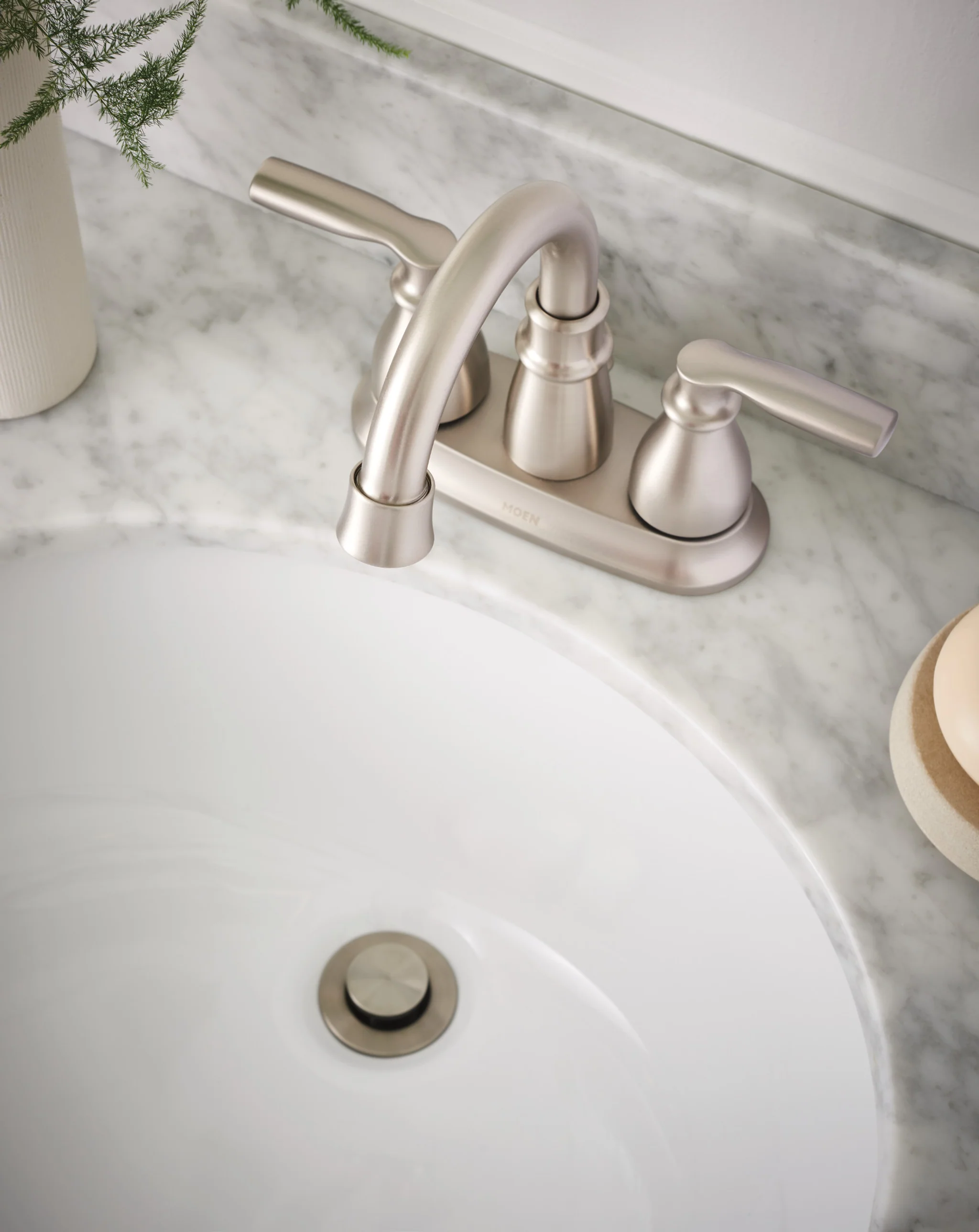 650-Hilliard-Two-handle-Centerset-Bathroom-Sink-Faucet-5.webp Hilliard Two-handle Centerset Bathroom Sink Faucet