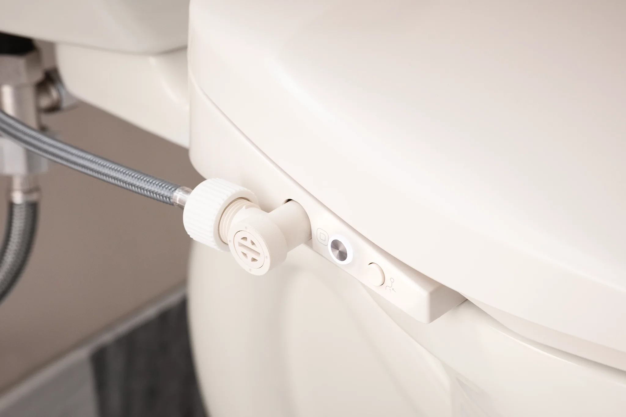 6649-3-Series-Electronic-Bidet-Seat-6.webp 3-Series Electronic Bidet Seat