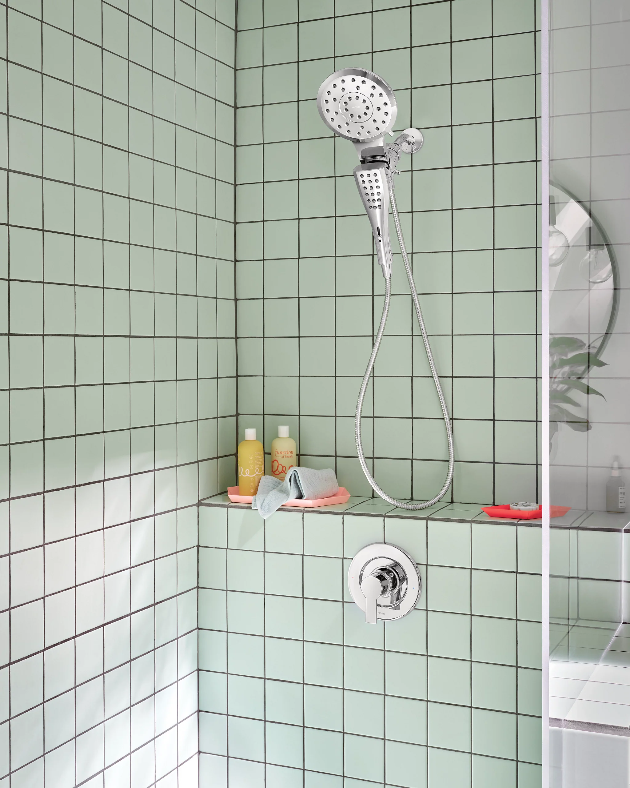 674-Verso-Combination-Shower-With-Infiniti-Dial-3.webp Verso Combination Shower With Infiniti Dial