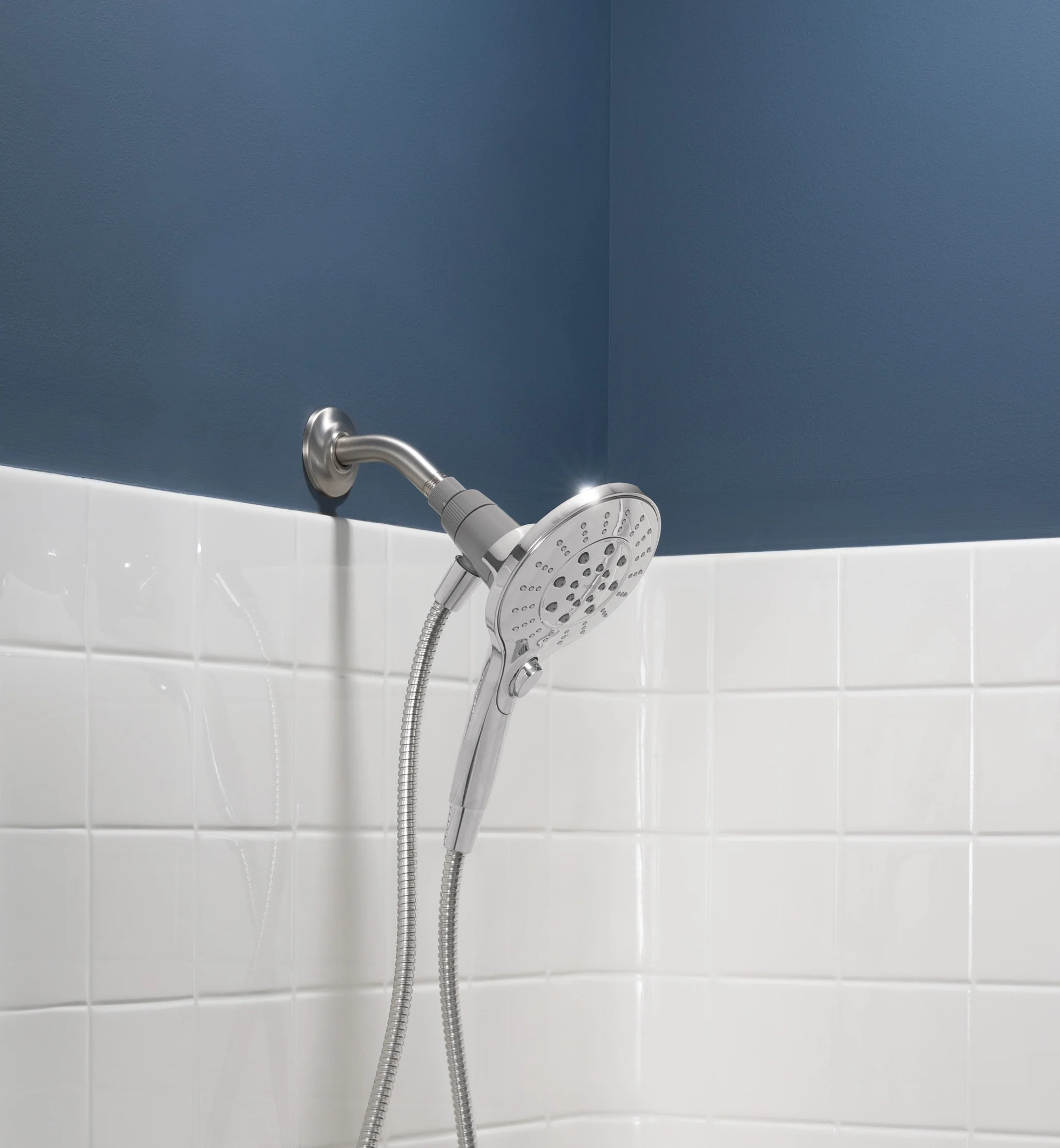 679-Engage-Six-Function-5-1-2-Diameter-Spray-Head-Handheld-Shower-11.webp Engage Six-Function 5 1/2" Diameter Spray Head Handheld Shower