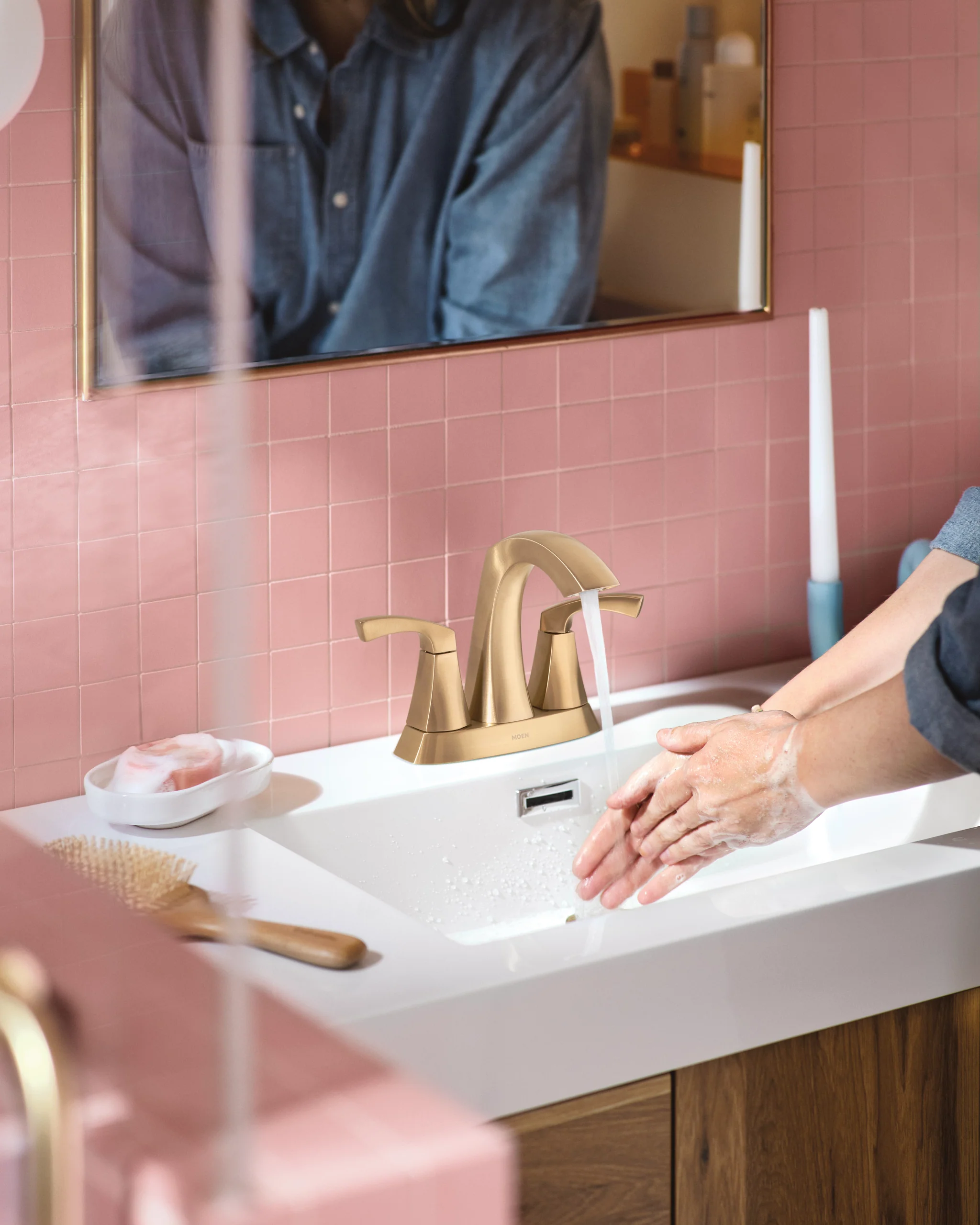 683-Lindor-Two-handle-Centerset-Bathroom-Sink-Faucet-2.webp Lindor Two-handle Centerset Bathroom Sink Faucet