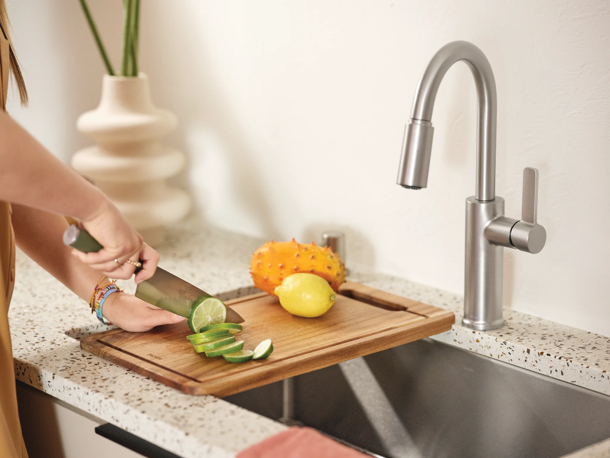 6830-Islet-33-x22-stainless-steel-18-gauge-single-bowl-dual-mount-sink-10.webp Islet 33"x22" stainless steel 18 gauge single bowl dual mount sink