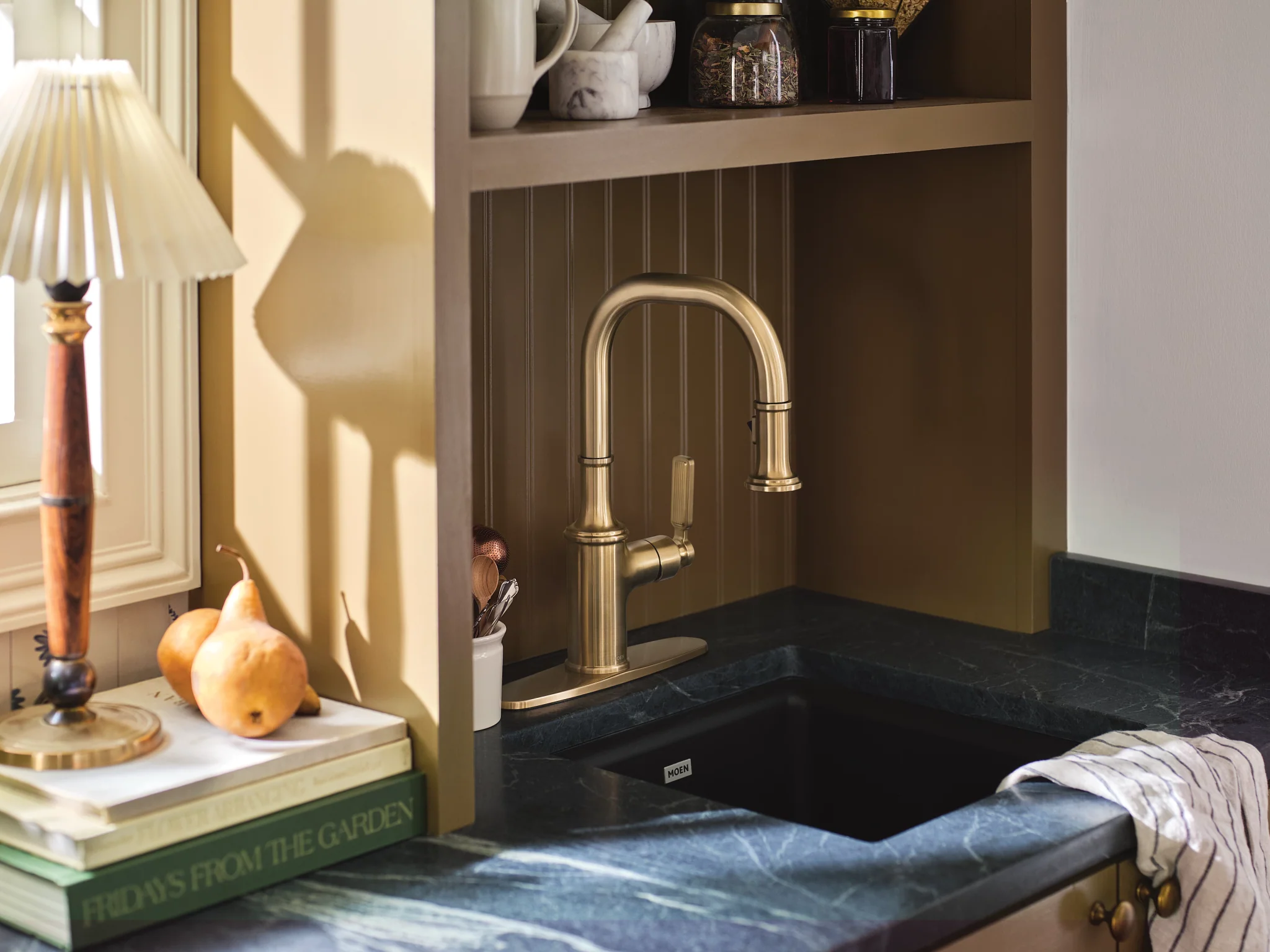 6831-Smyth-One-Handle-Pulldown-Bar-Faucet-2.webp Smyth One-Handle Pulldown Bar Faucet