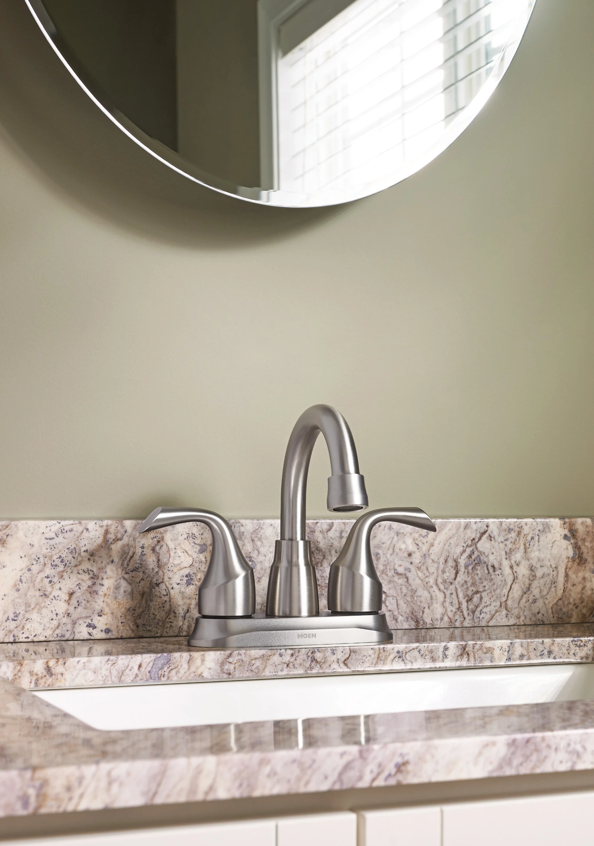692-Idora-Two-handle-Centerset-Bathroom-Sink-Faucet-2.webp Idora Two-handle Centerset Bathroom Sink Faucet