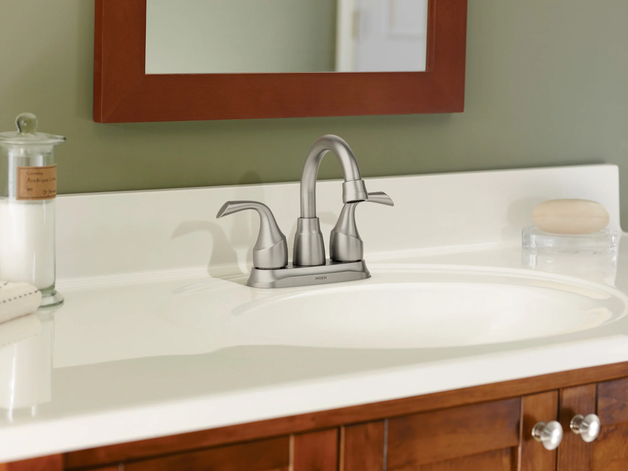 692-Idora-Two-handle-Centerset-Bathroom-Sink-Faucet-3.webp Idora Two-handle Centerset Bathroom Sink Faucet