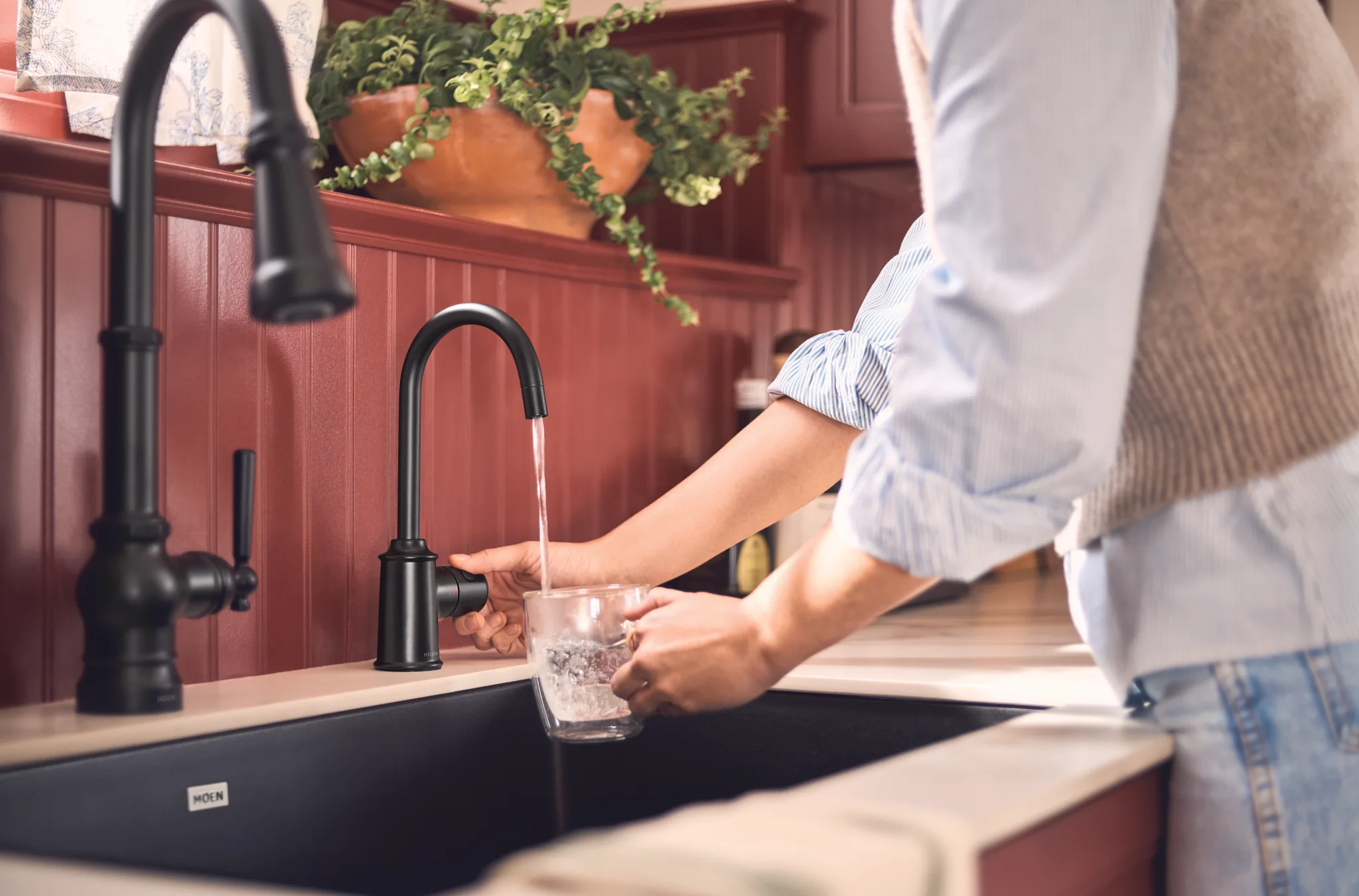 7-Sip-Traditional-Instant-Hot-Water-Dispenser-Faucet-17.webp Sip Traditional Instant Hot Water Dispenser Faucet
