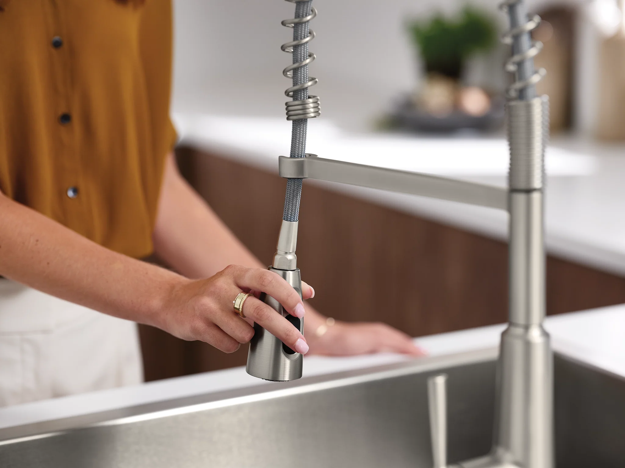 7041-33-x-22-Stainless-Steel-18-Gauge-Single-Bowl-Dualmount-Sink-and-Faucet-Combination-13.webp 33" x 22" Stainless Steel 18 Gauge Single Bowl Dualmount Sink and Faucet Combination