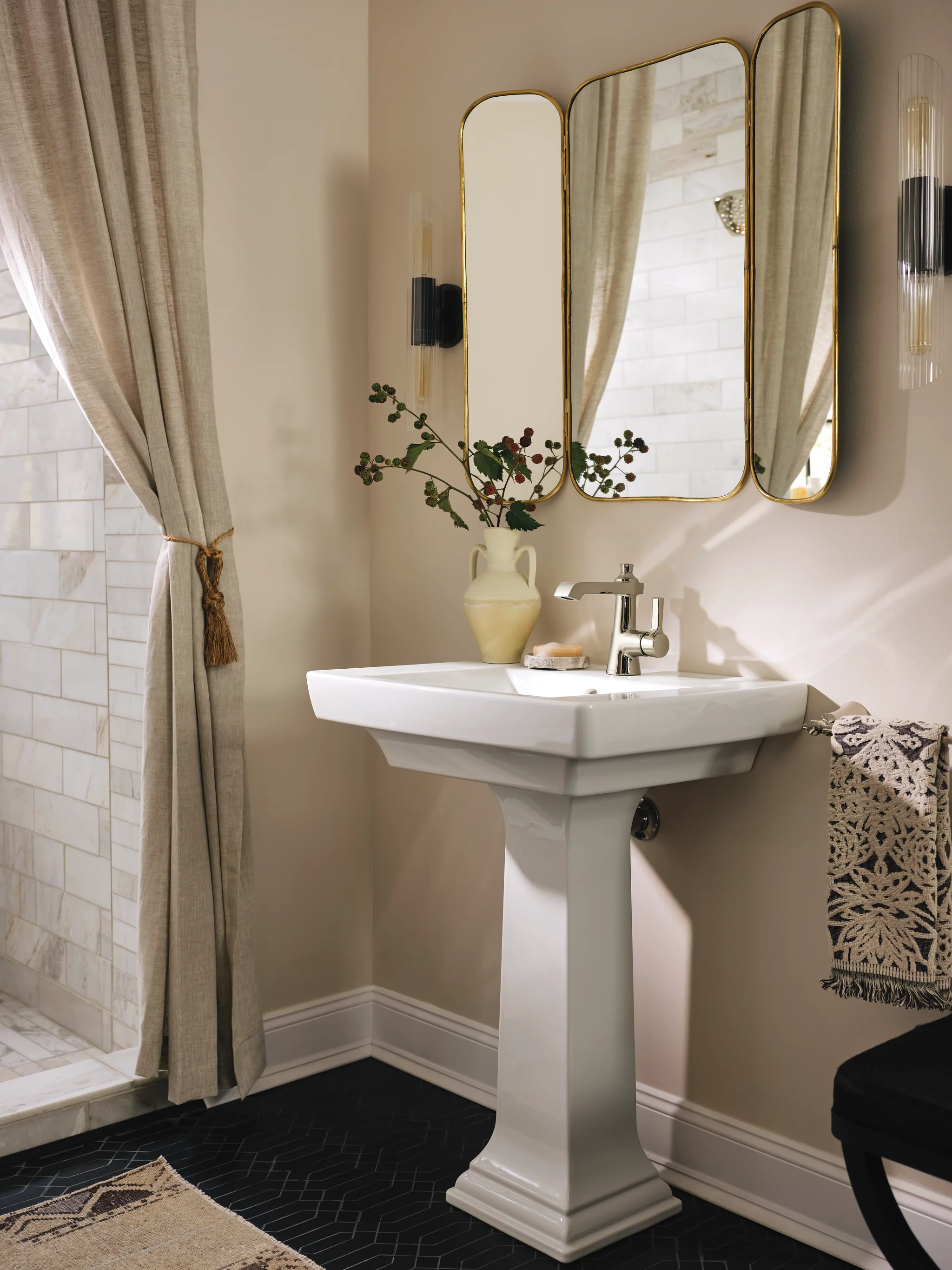 7114-Flara-MotionSense-One-Handle-Touchless-Bathroom-Faucet-15.webp Flara MotionSense One-Handle Touchless Bathroom Faucet