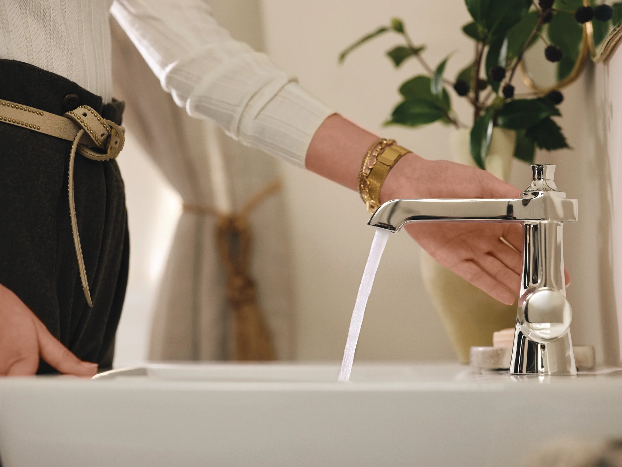 7114-Flara-MotionSense-One-Handle-Touchless-Bathroom-Faucet-22.webp Flara MotionSense One-Handle Touchless Bathroom Faucet