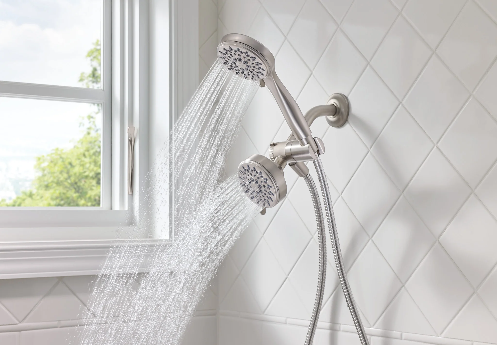 724-Ignite-Five-Function-3-3-4-Diameter-Standard-Spray-Head-With-Handheld-Shower-3.webp Ignite Five-Function 3 3/4" Diameter Standard Spray Head With Handheld Shower