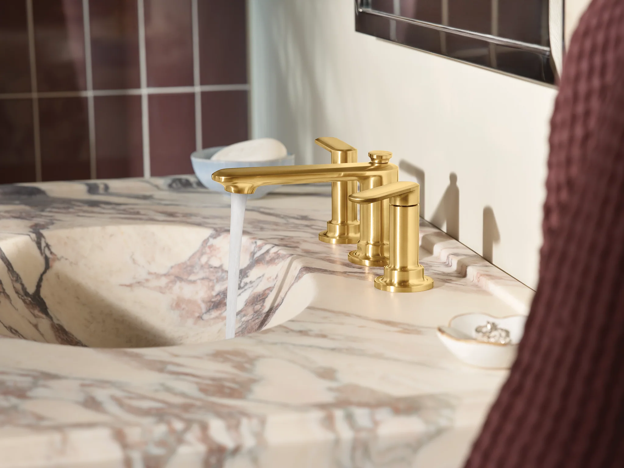 7240-Greenfield-Two-Handle-Widespread-Bathroom-Sink-Faucet-4.webp Greenfield Two-Handle Widespread Bathroom Sink Faucet