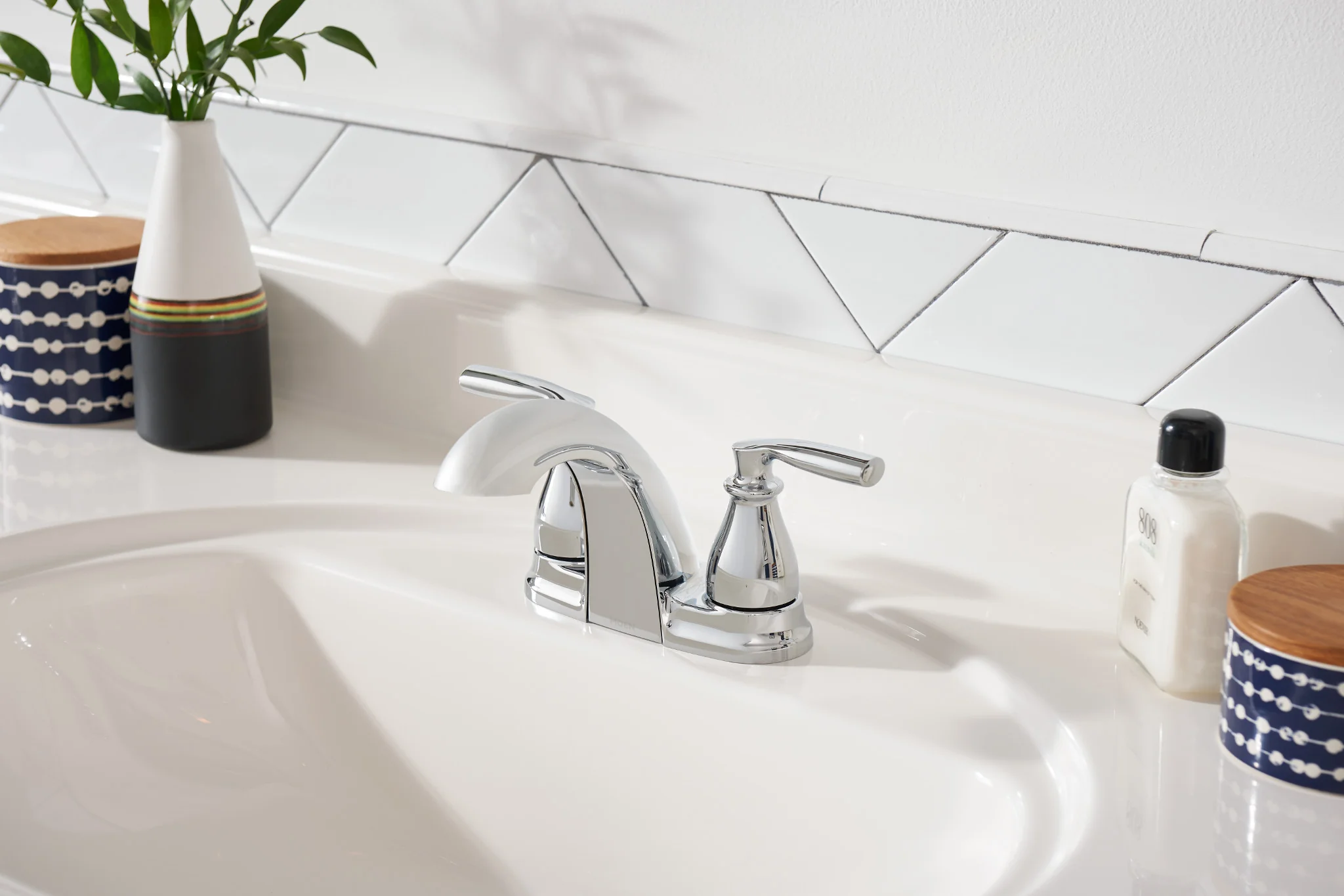 733-Hilliard-Two-handle-Centerset-Bathroom-Sink-Faucet-11.webp Hilliard Two-handle Centerset Bathroom Sink Faucet