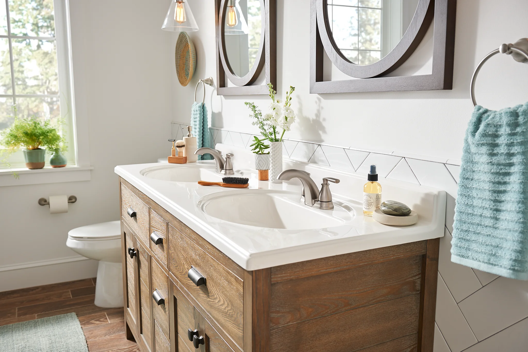 733-Hilliard-Two-handle-Centerset-Bathroom-Sink-Faucet-8.webp Hilliard Two-handle Centerset Bathroom Sink Faucet