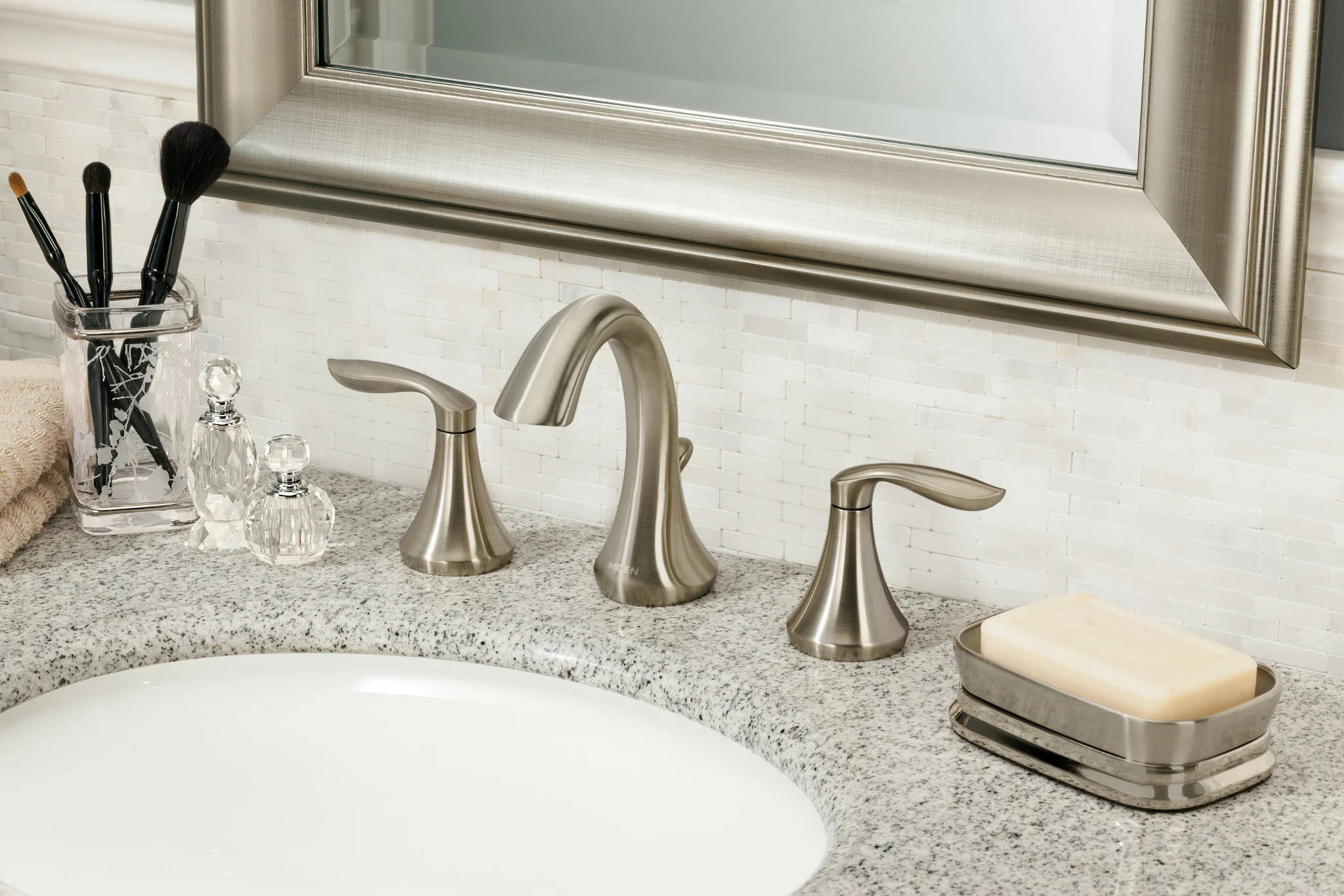 752-Eva-Chrome-Two-Handle-High-Arc-Bathroom-Faucet-2.webp Eva Chrome Two-Handle High Arc Bathroom Faucet