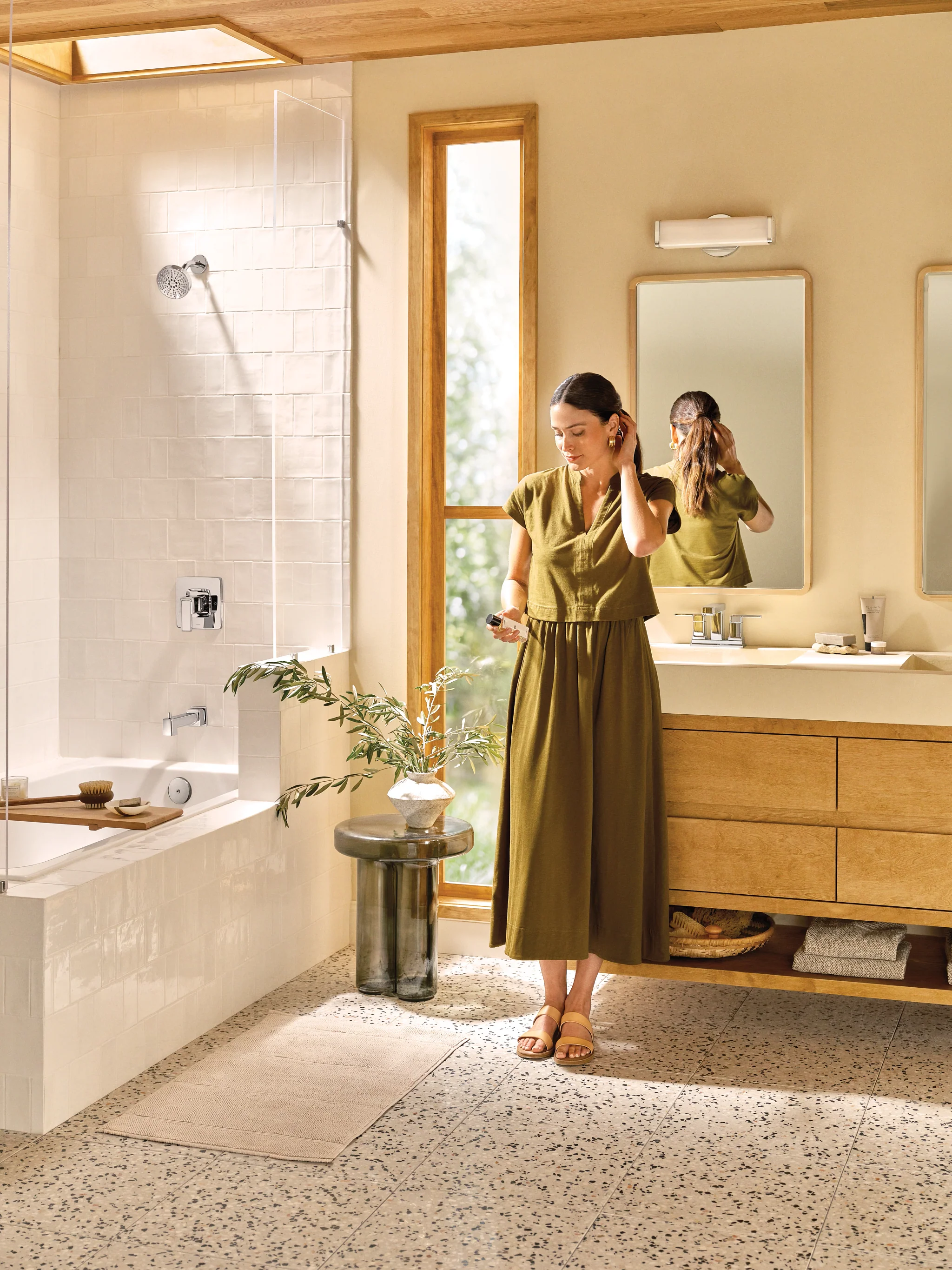 7699-Iver-Two-handle-Centerset-Bathroom-Sink-Faucet-11.webp Iver Two-handle Centerset Bathroom Sink Faucet