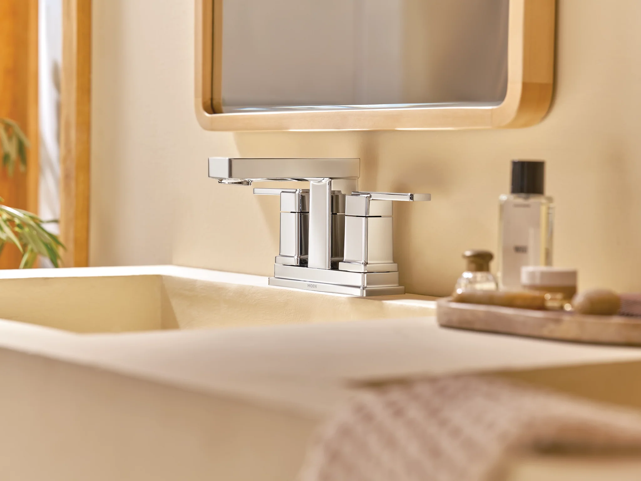 7699-Iver-Two-handle-Centerset-Bathroom-Sink-Faucet-15.webp Iver Two-handle Centerset Bathroom Sink Faucet
