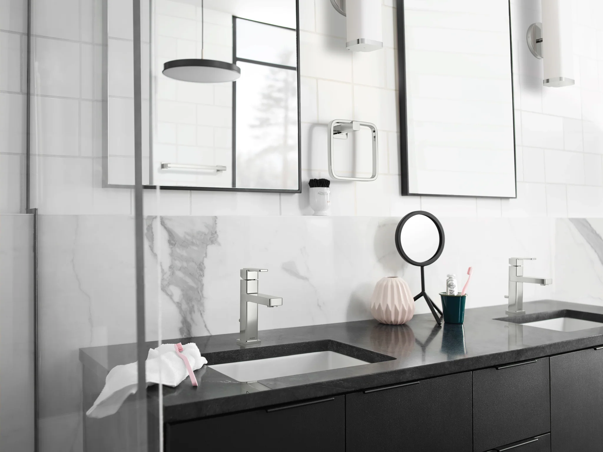 7721-Iver-Chrome-one-globe-bath-light-9.webp Iver Chrome one globe bath light