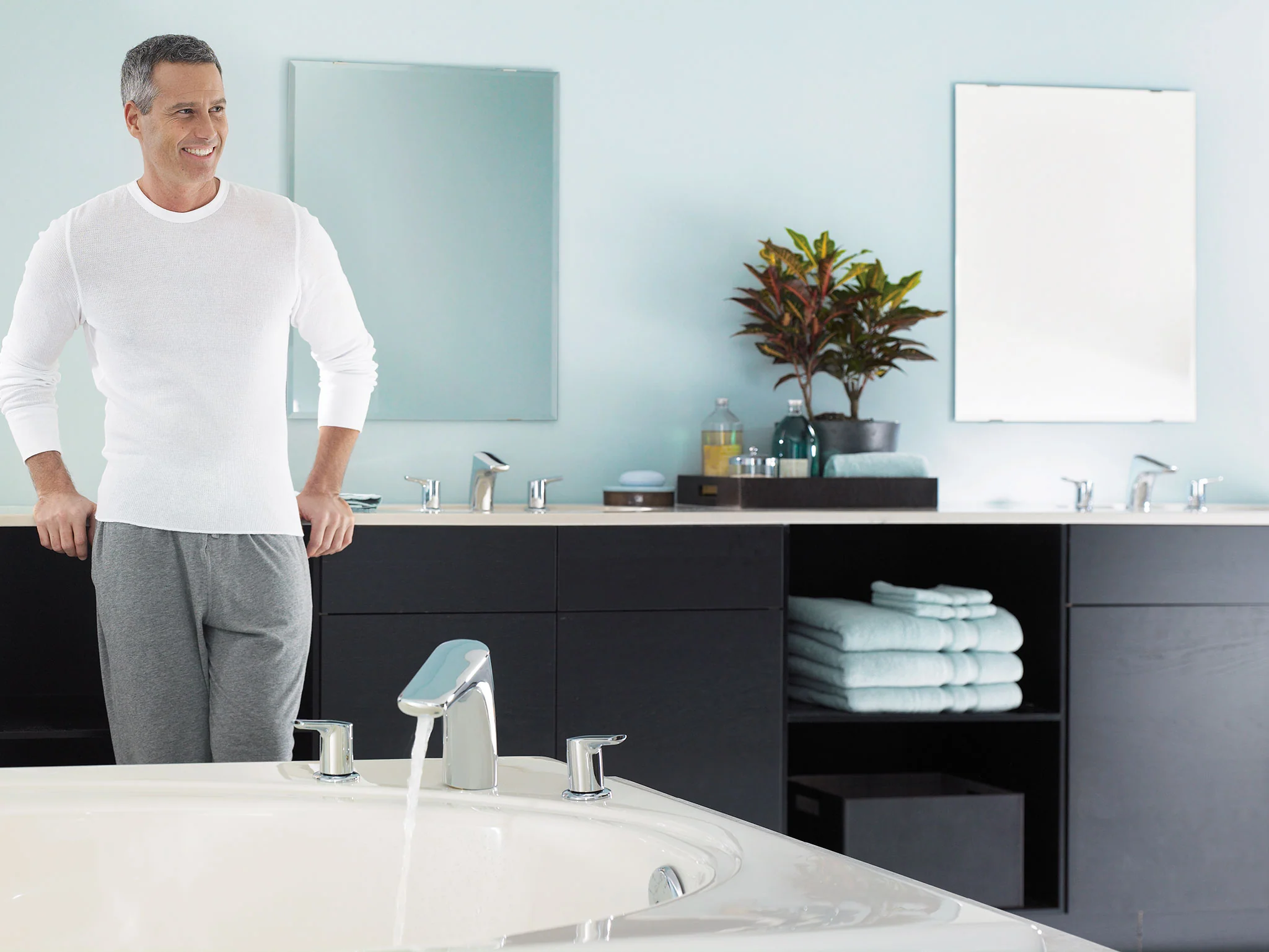 7805-Method-Chrome-Two-Handle-Low-Arc-Bathroom-Faucet-8.webp Method Chrome Two-Handle Low Arc Bathroom Faucet